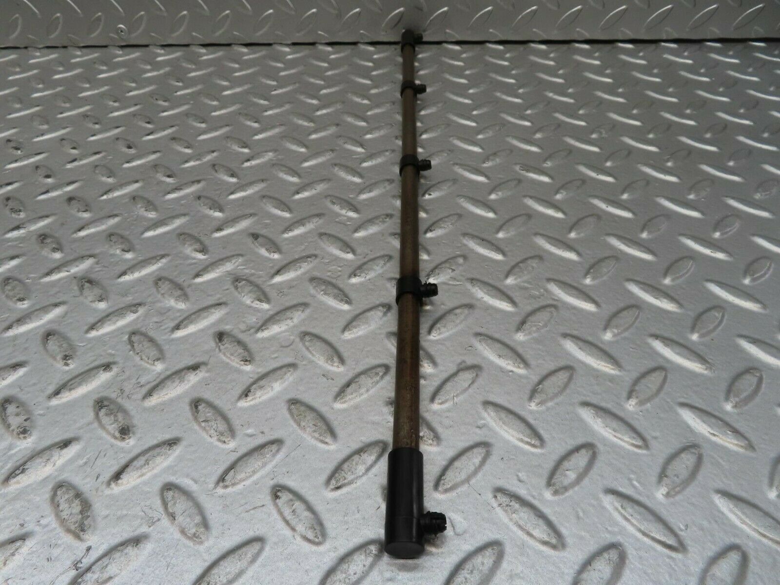 15684 Mercedes-Benz 1979 R107 450SL Camshaft Oil Tube