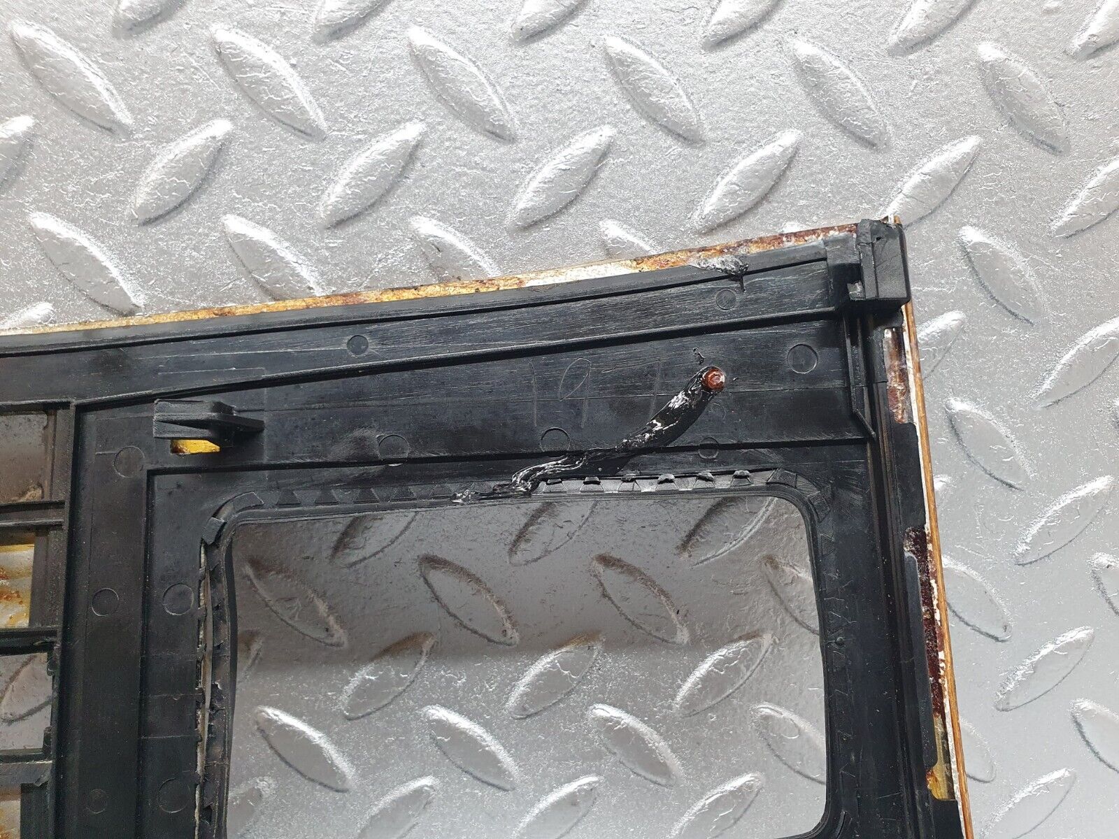 43589 Mercedes-Benz C126 380SEC Coupe Centre Console Wood Panel