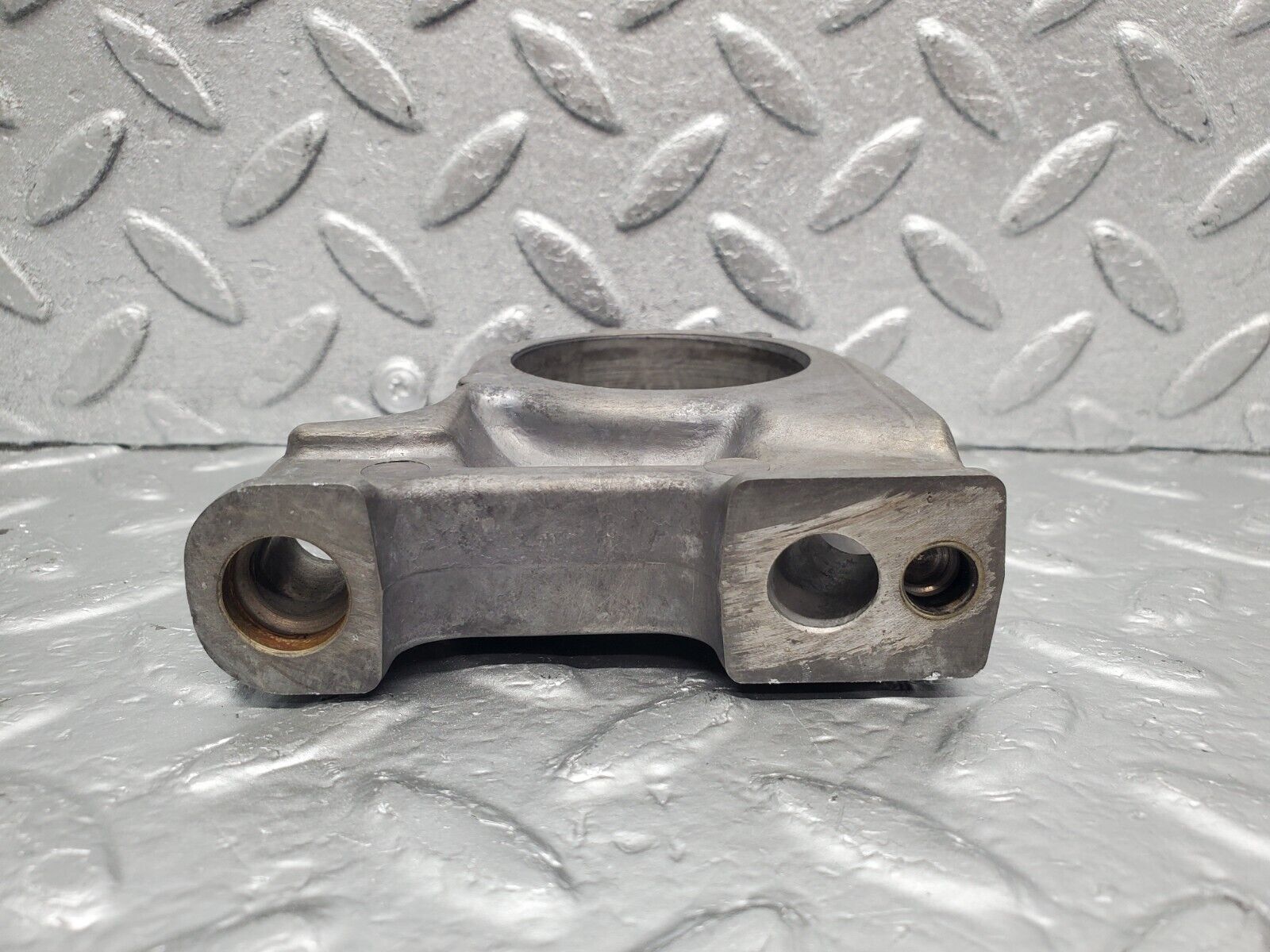 46266 Mercedes-Benz W126 420SE Camshaft Tower Bearing 1160514612