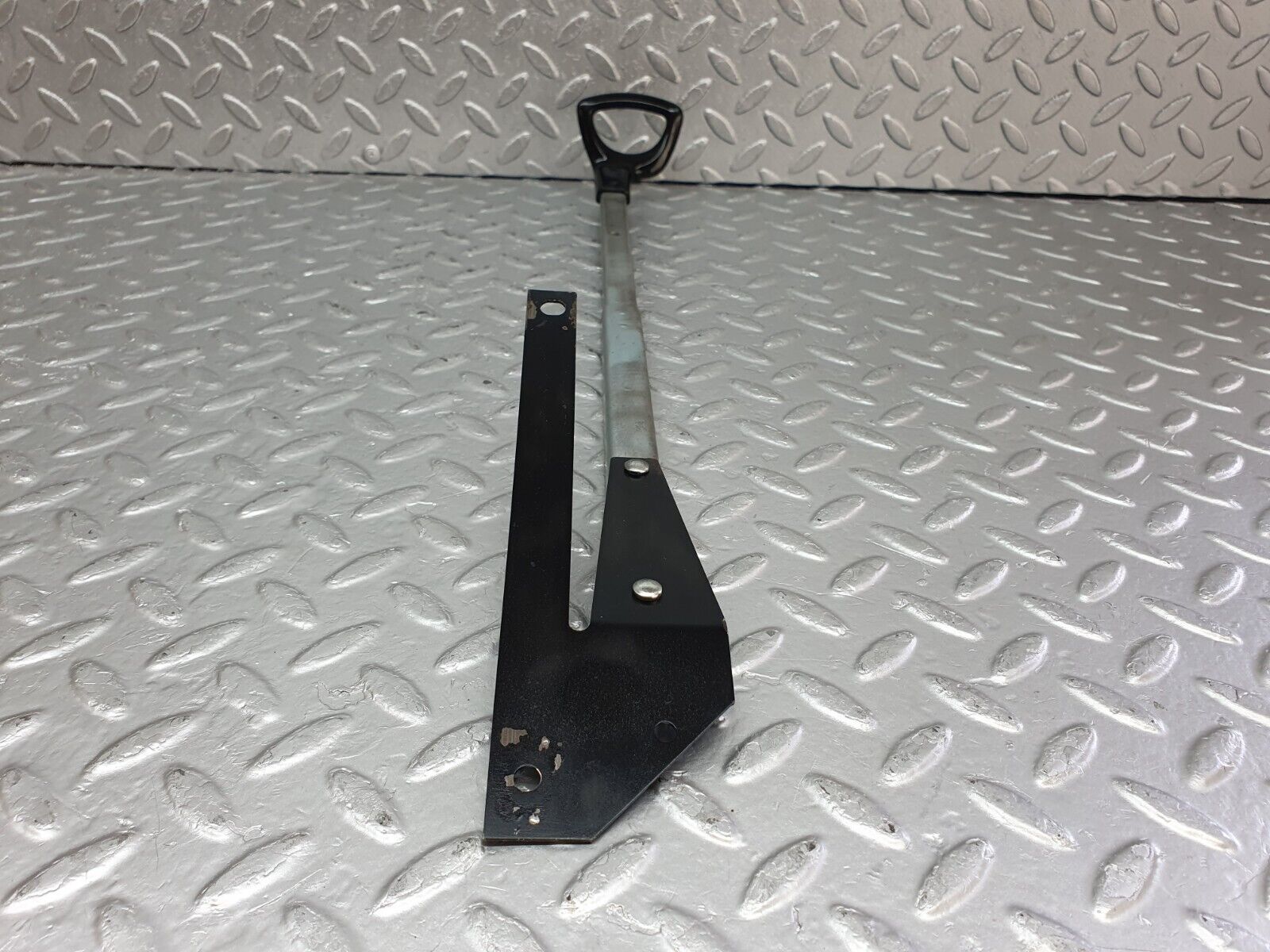 44041 Mercedes-Benz C123 230CE Coupe Front Right Seat Sliding Adjust Handle