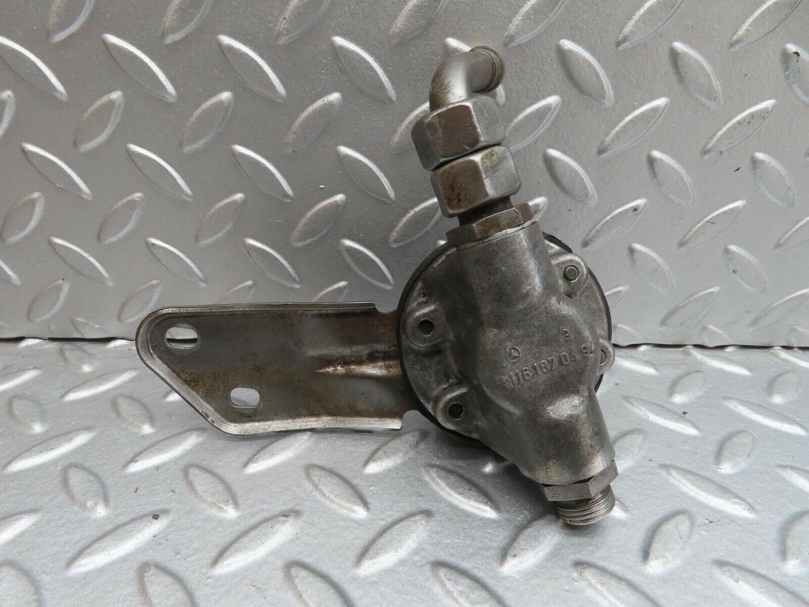 13721 Mercedes-Benz R107 450SL Oil Pressure Damper 1161870494