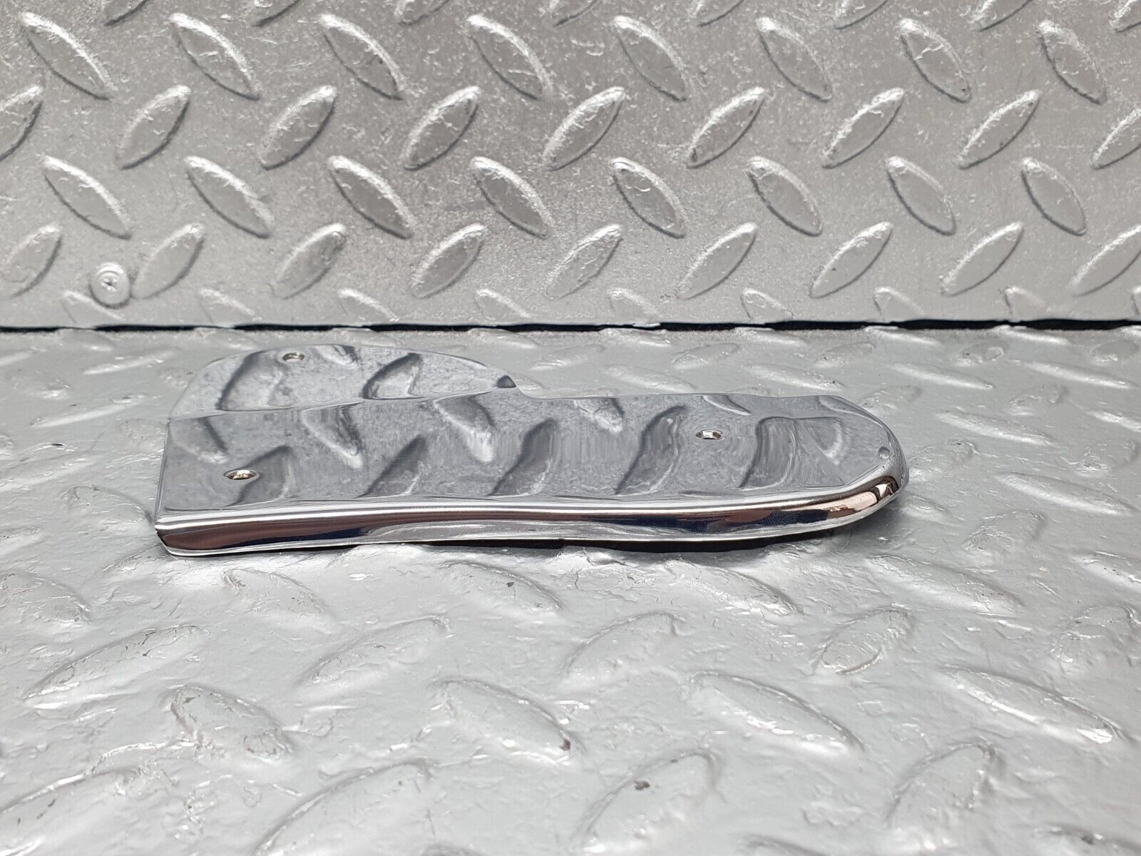 43965 Mercedes-Benz C123 230CE Coupe Left Door Chrome Cover