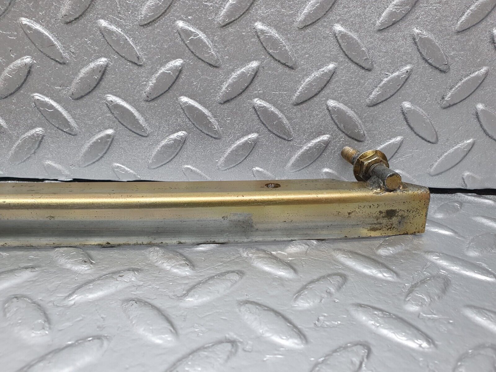 43713 Mercedes-Benz C126 380SEC Coupe Left Door Window Channel