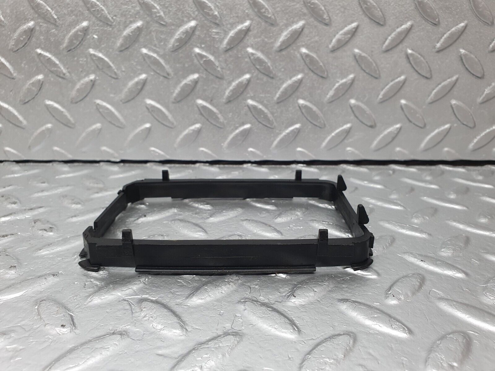 41598 Mercedes-Benz W124 200E Manual Gear Selector Surround Trim