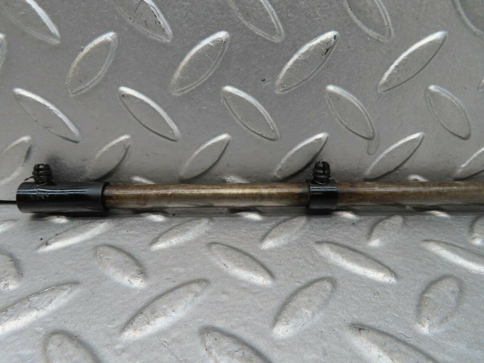 15683 Mercedes-Benz 1979 R107 450SL Camshaft Oil Tube