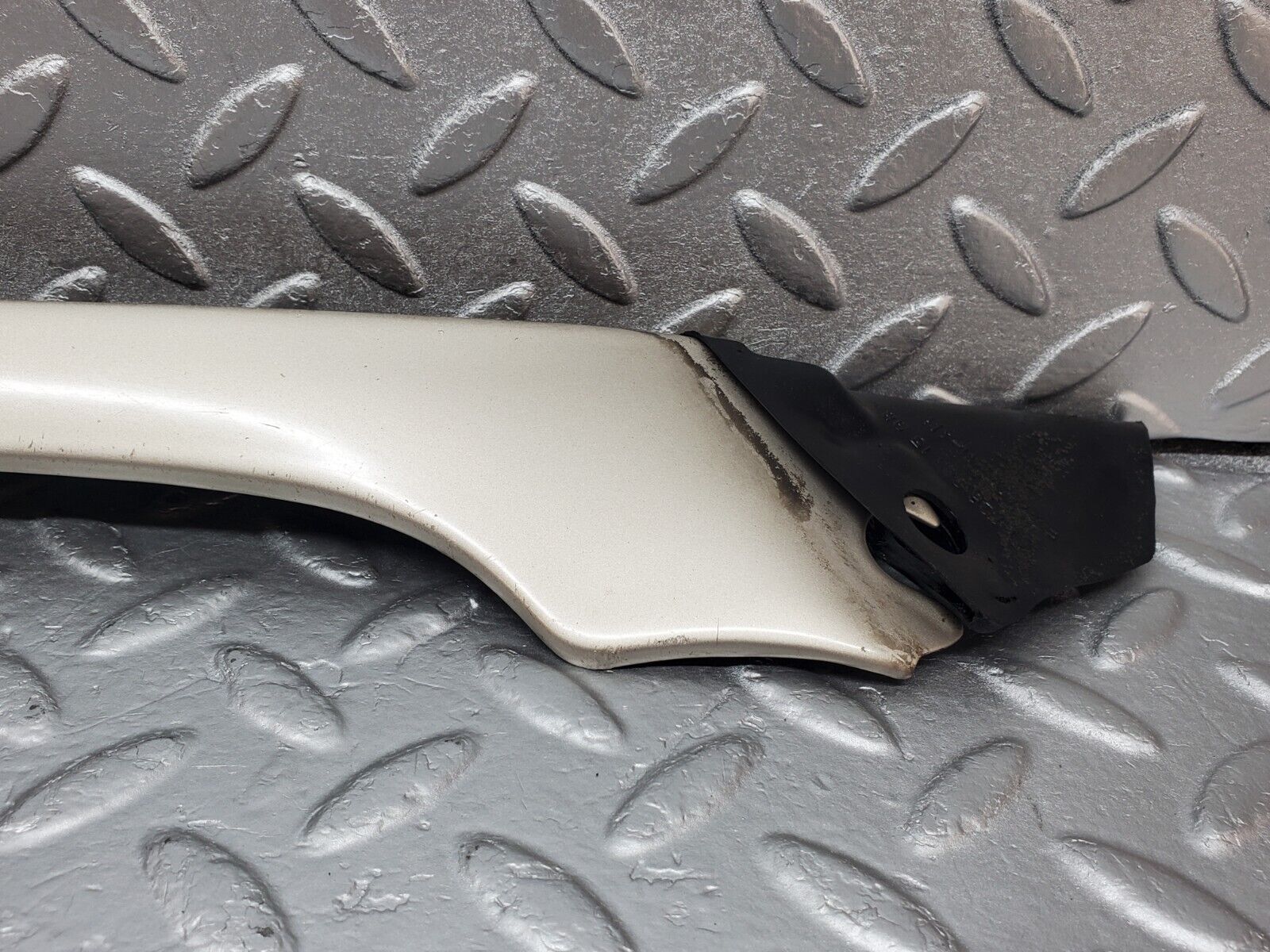 45807 Mercedes-Benz W126 420SE A Pillar Exterior Trim Left Side 1266981598