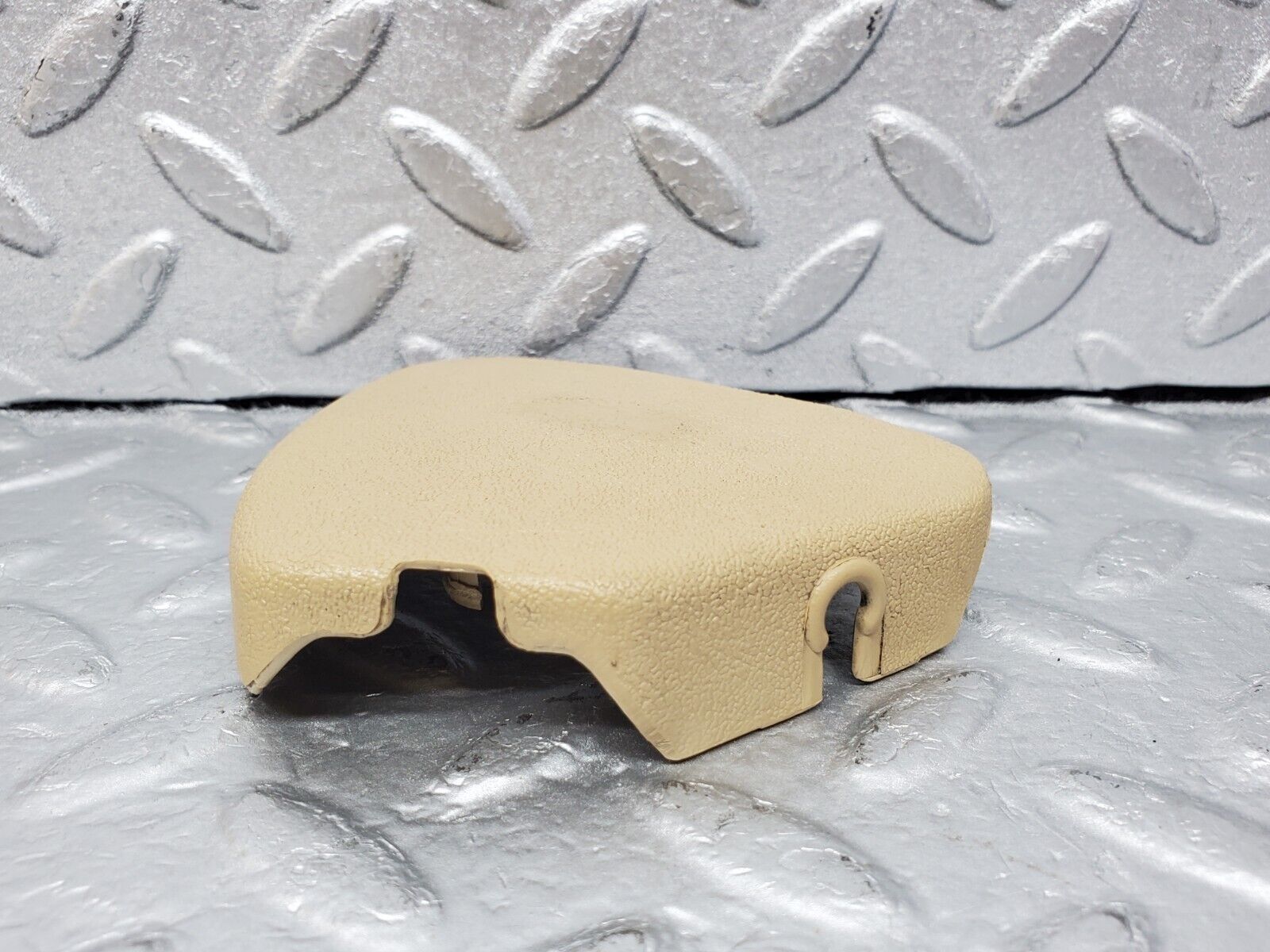 45970 Mercedes-Benz W126 420SE Front Seat Cover Trim Beige 1269182030