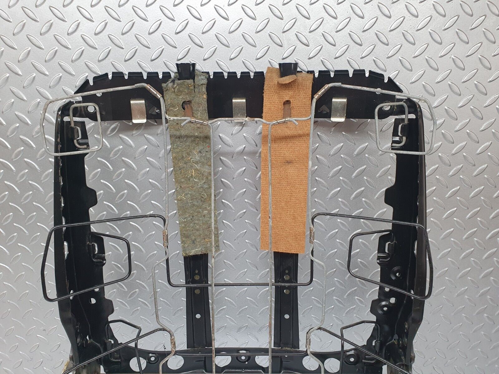 43947 Mercedes-Benz C123 230CE Coupe Front Right Seat Backrest