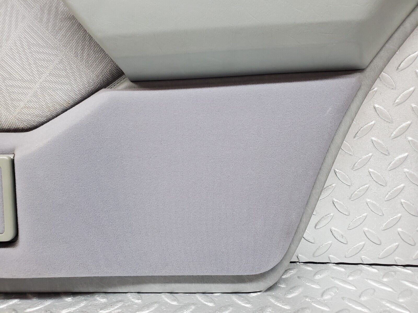 44688 Mercedes-Benz W124 220E Rear Right Door Card Grey 1247371070