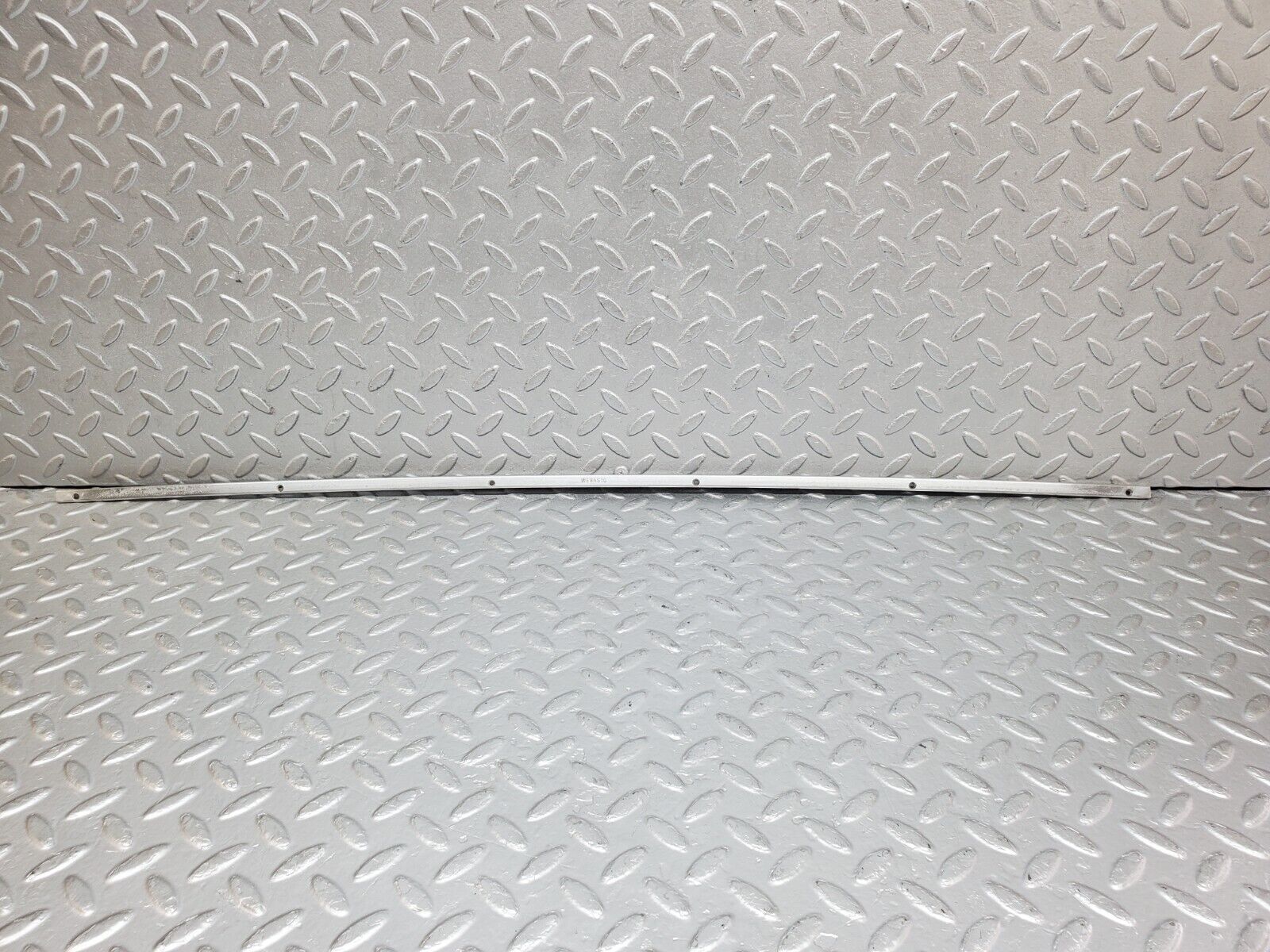 44544 Mercedes-Benz W123 280E Sunroof Chrome Trim