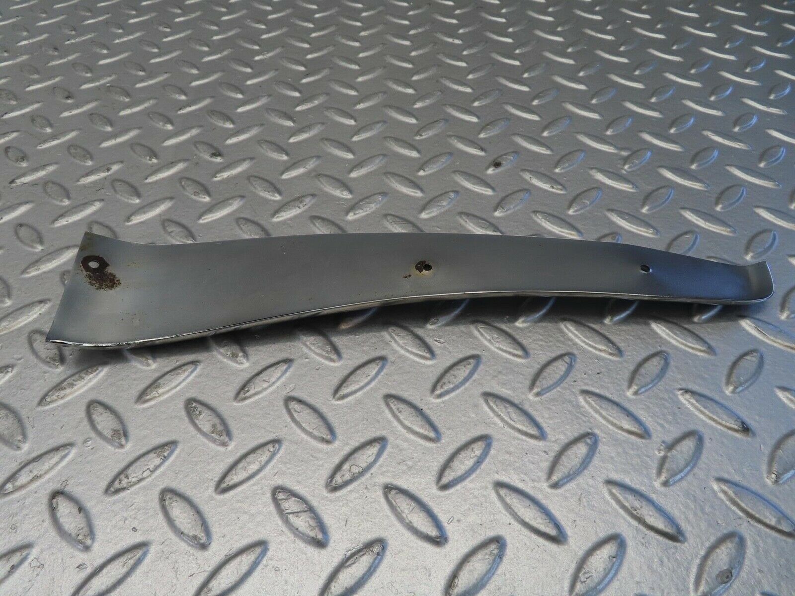 11657 Mercedes-Benz R107 450SL Left Door Chrome Cover