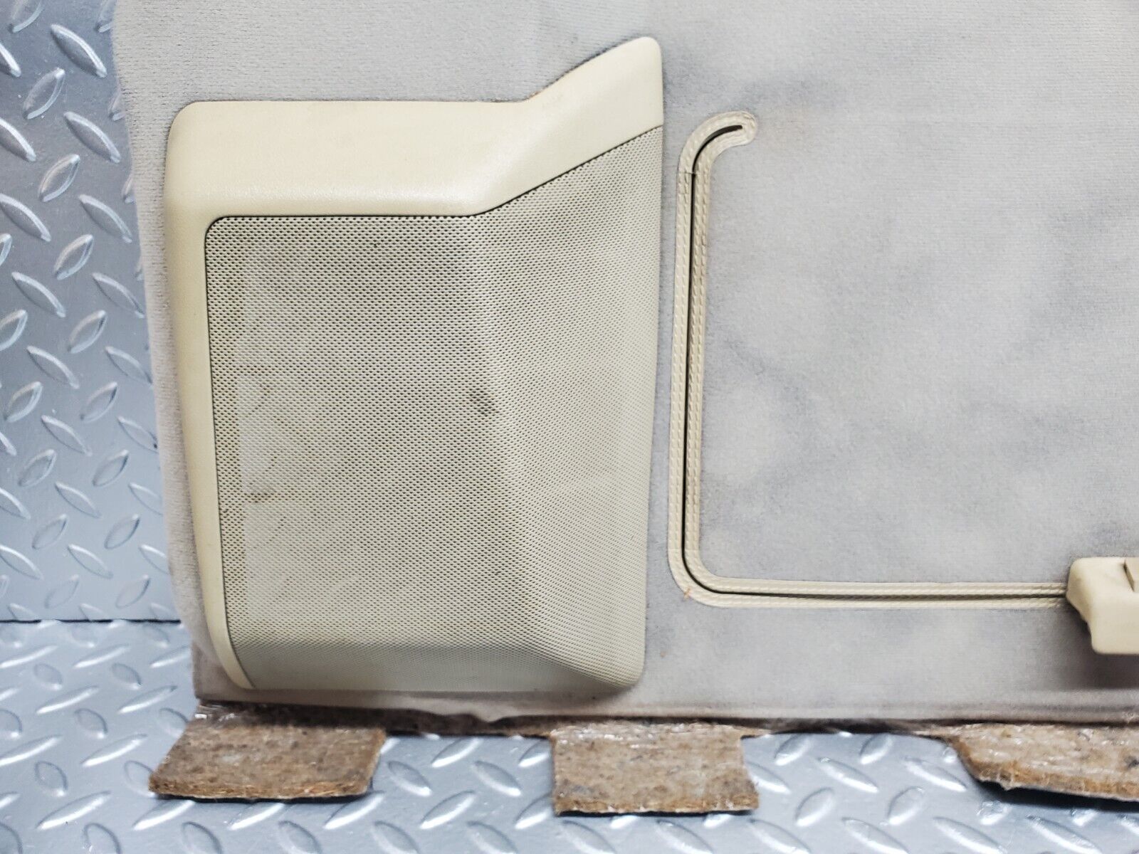 45772 Mercedes-Benz W126 420SE Rear Parcel Shelf Beige