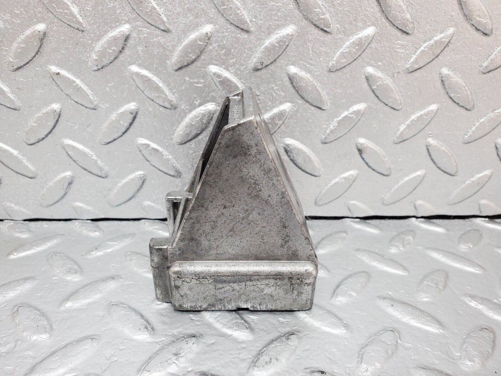 44819 Mercedes-Benz W124 220E Ignition Coil Bracket 1111580140