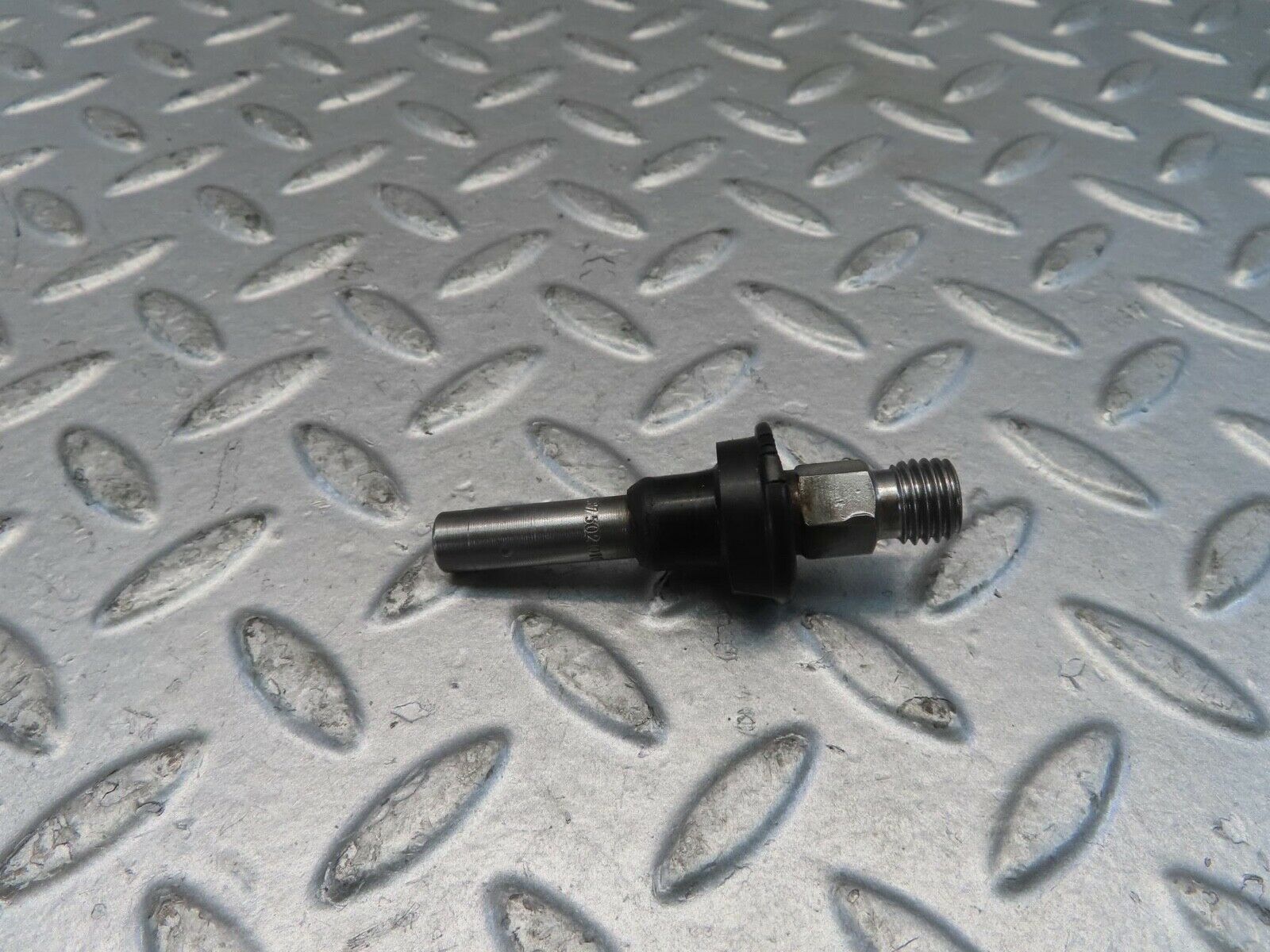 11035 Mercedes-Benz R107 W116 Fuel Injector Bosch 0437502010