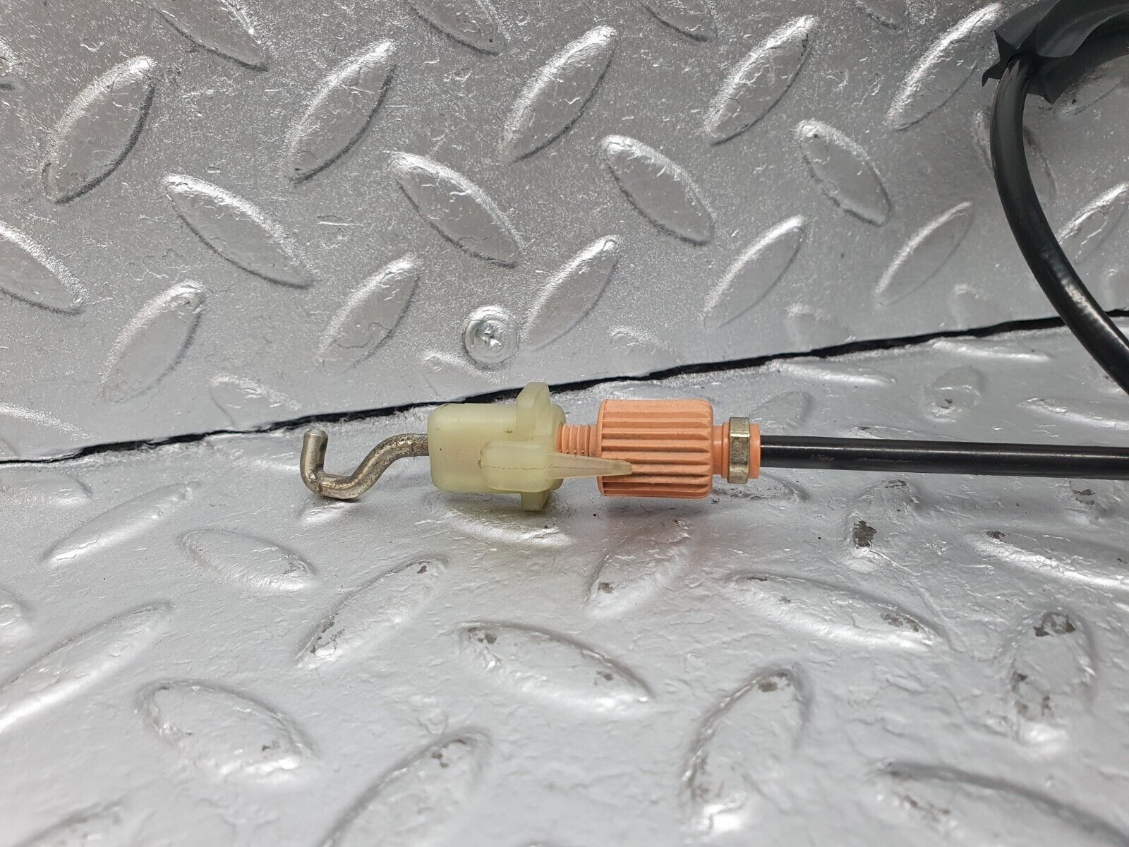 42365 Mercedes-Benz R129 320SL Coupe Door Lock Cable