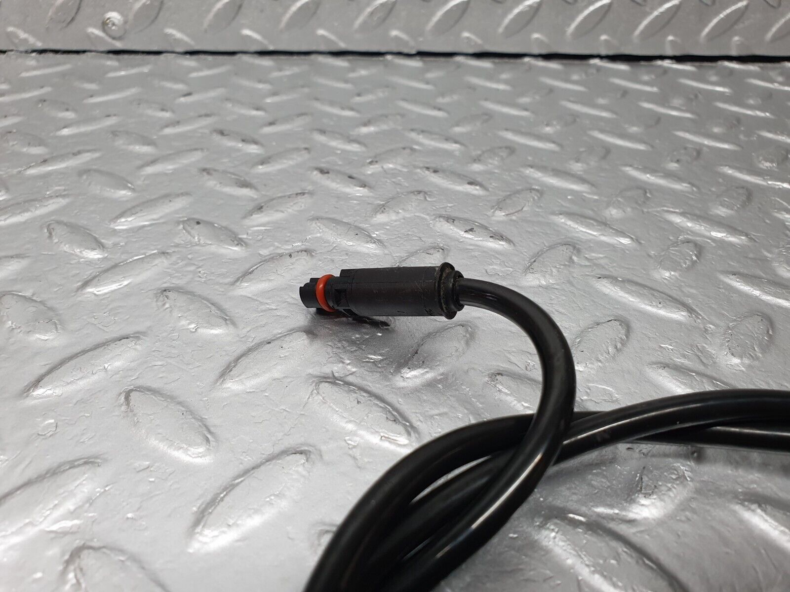 42360 Mercedes-Benz R129 320SL Coupe Suspension Roll Bar Cable 1295400509