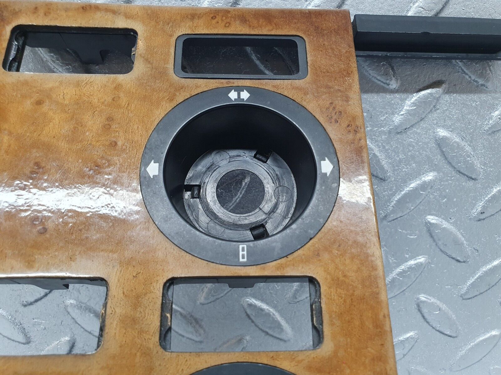 43588 Mercedes-Benz C126 380SEC Coupe Heater Control Panel Wood Trim 1266830375