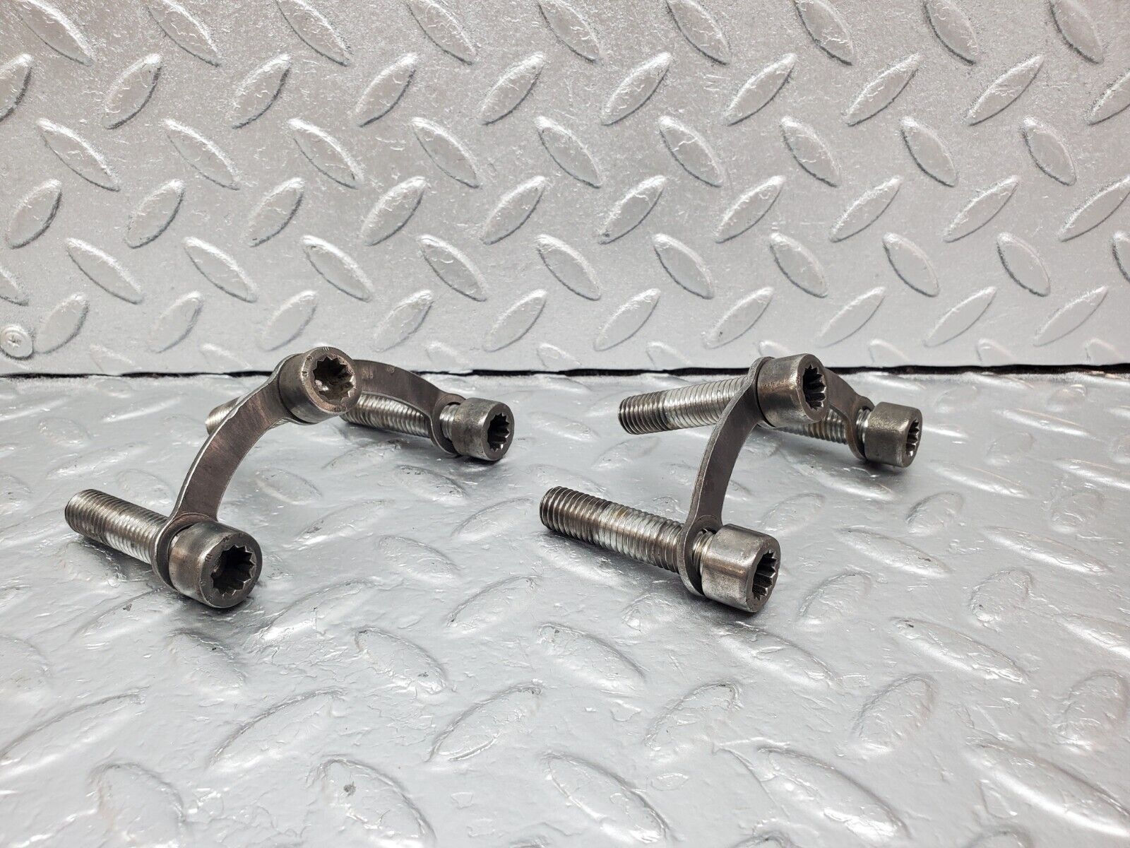 45788 Mercedes-Benz W126 420SE Drive Shaft Bolt Differential Bolt Set