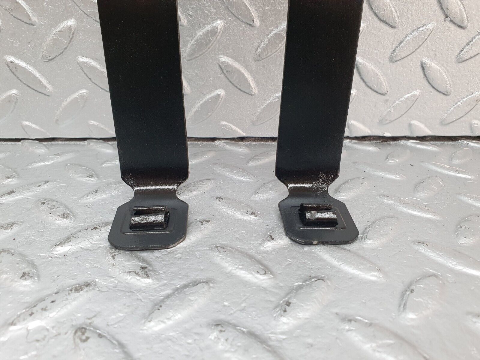 41614 Mercedes-Benz W124 200E Anti Roll Bar Support Bracket Front Axle