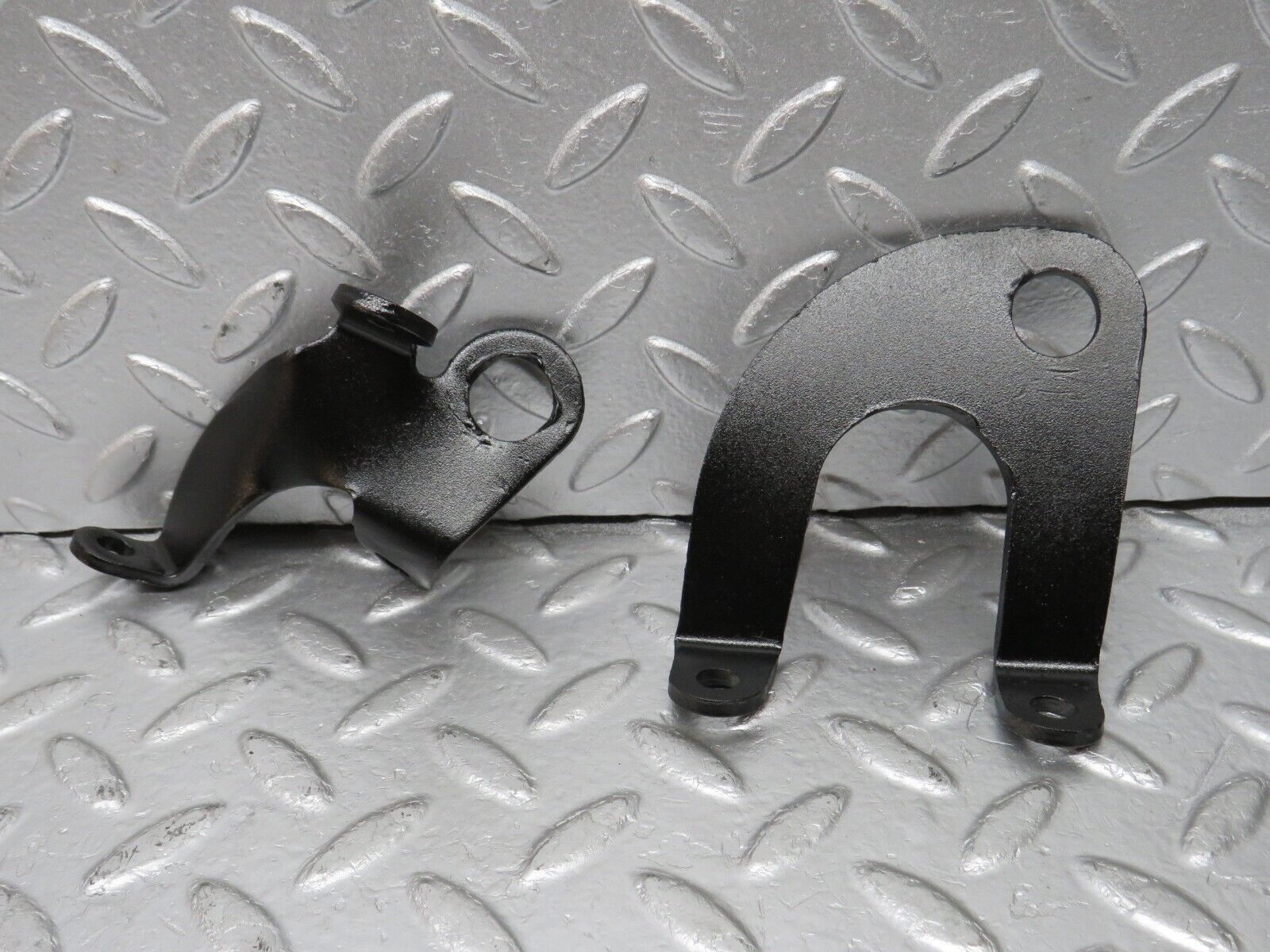 33063 Mercedes-Benz C107 R107 350 V8 Engine Lifting Eyes Hooks