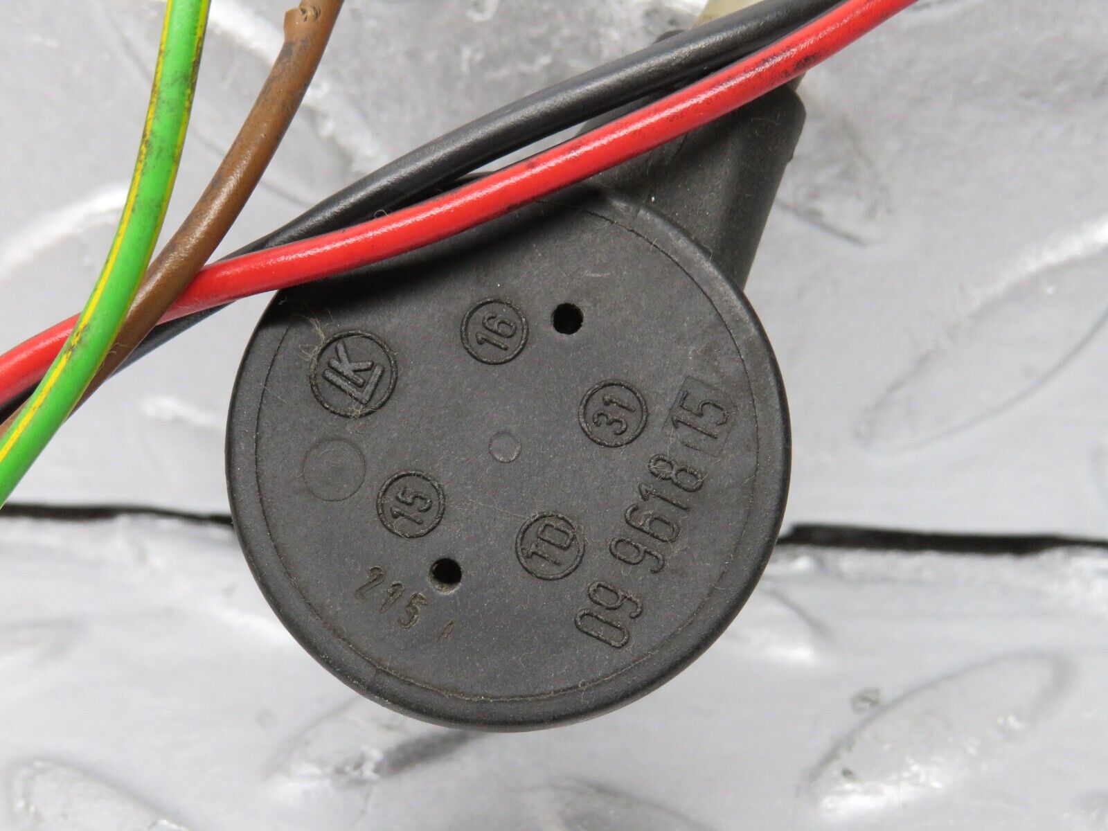 39151 Mercedes-Benz R107 500SL Ignition Control Unit Cable Wire 9961815