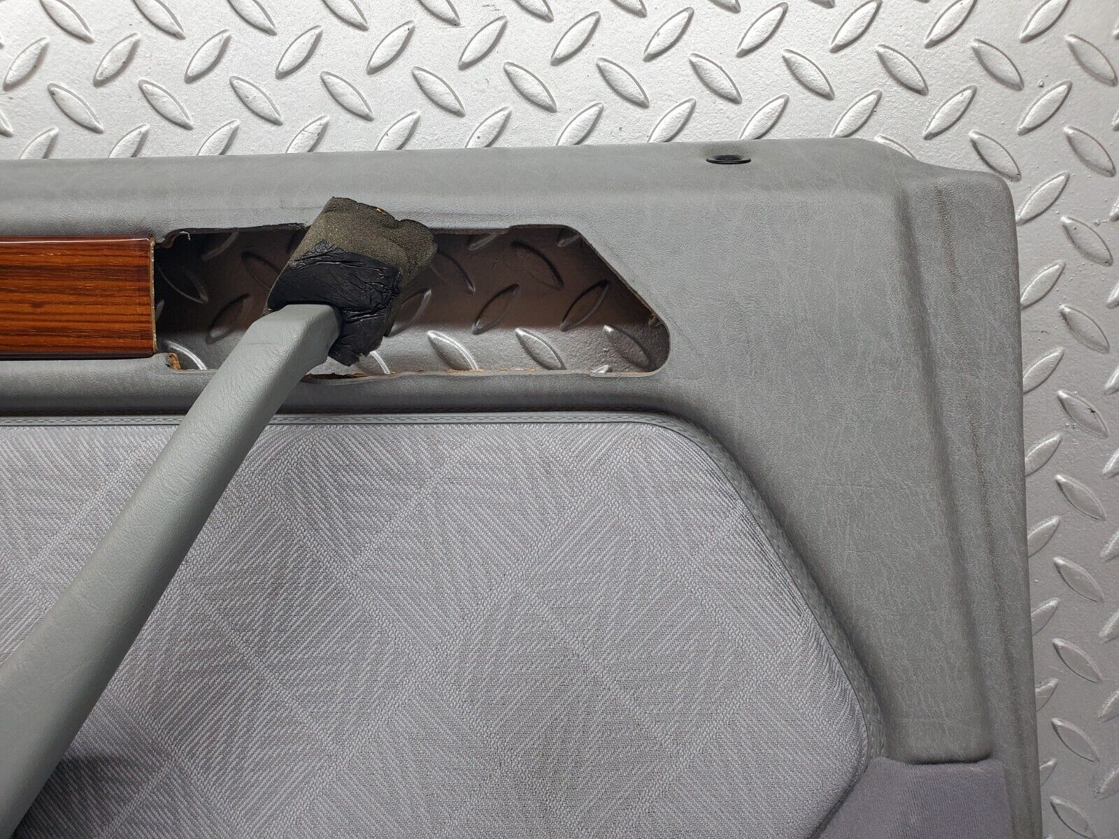 44686 Mercedes-Benz W124 220E Rear Left Door Card Grey 1247370970