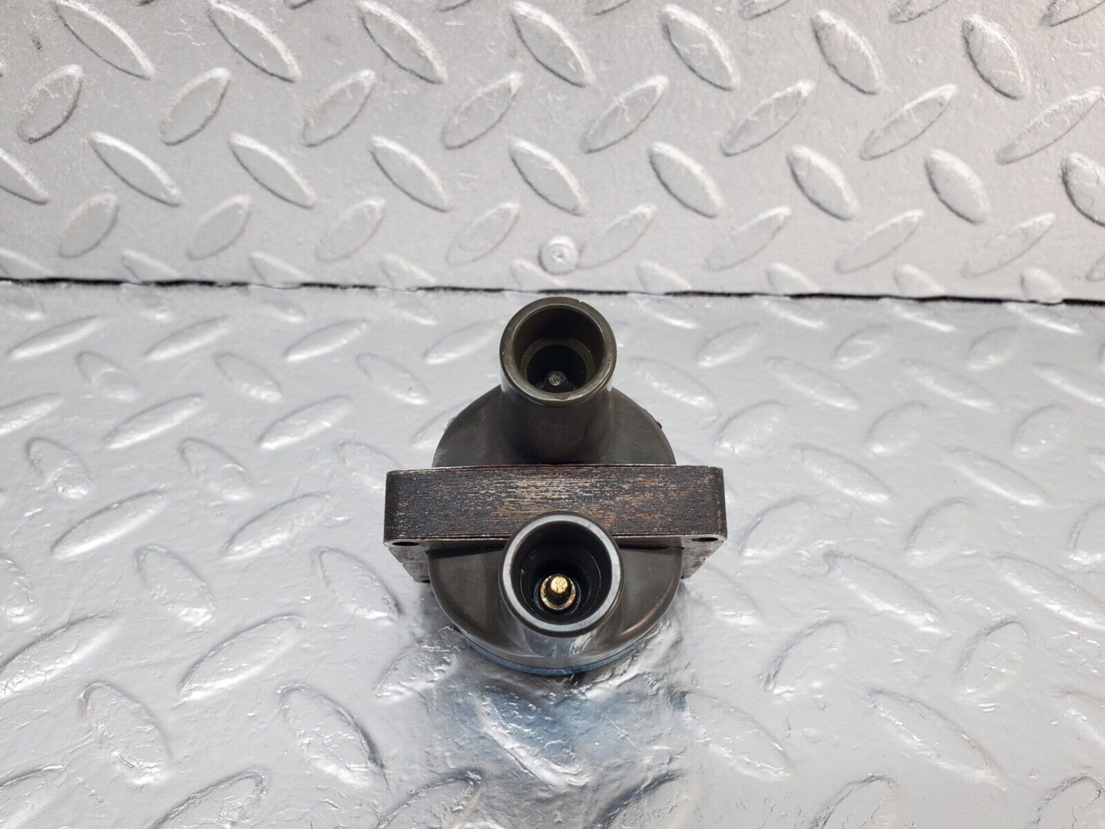 44649 Mercedes-Benz W124 220E Ignition Coil 0001586703