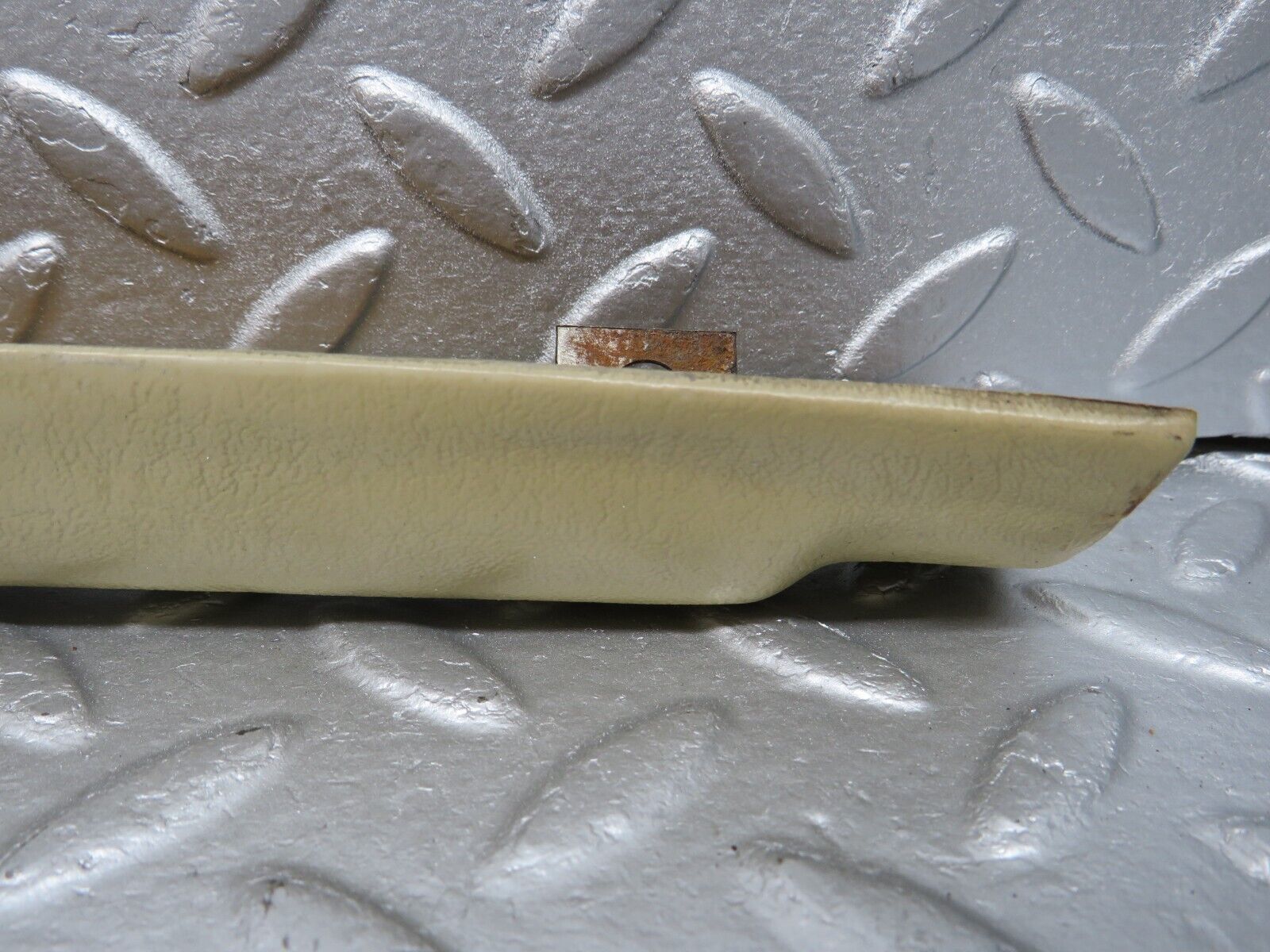 40193 Mercedes-Benz R107 HardtopB Pillar Trim Left Side Beige