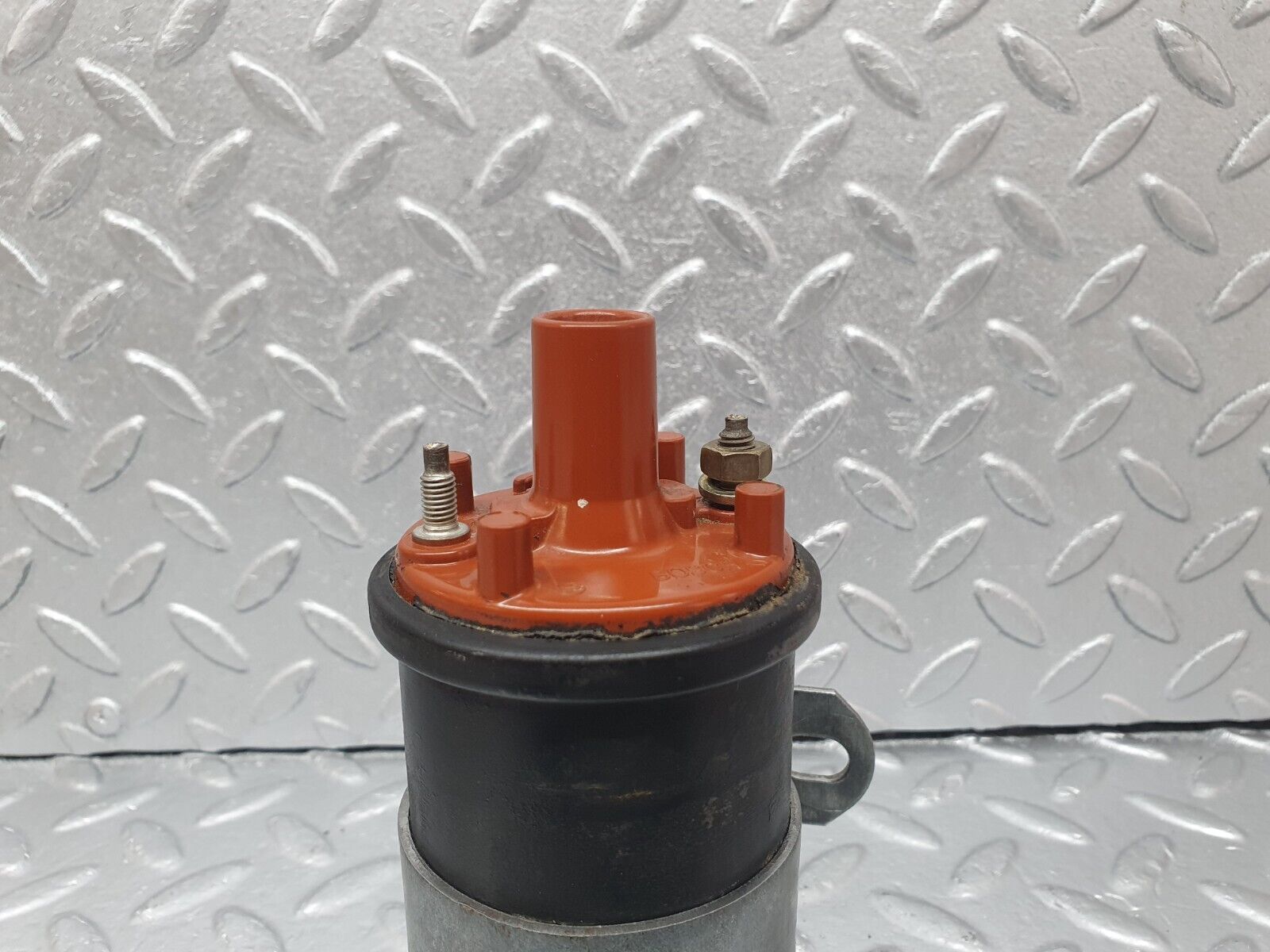 42859 Mercedes-Benz W201 190 2.0L Ignition Coil Bosch 0221118307 0001584003