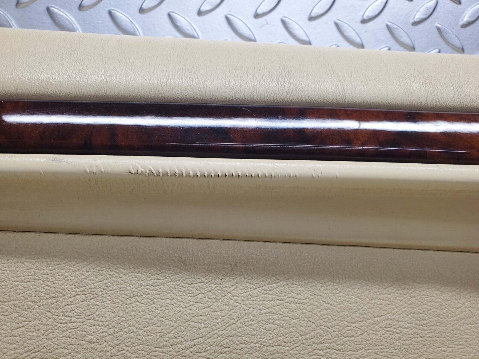 46817 Mercedes-Benz R129 320SL Coupe Left Door Card Beige