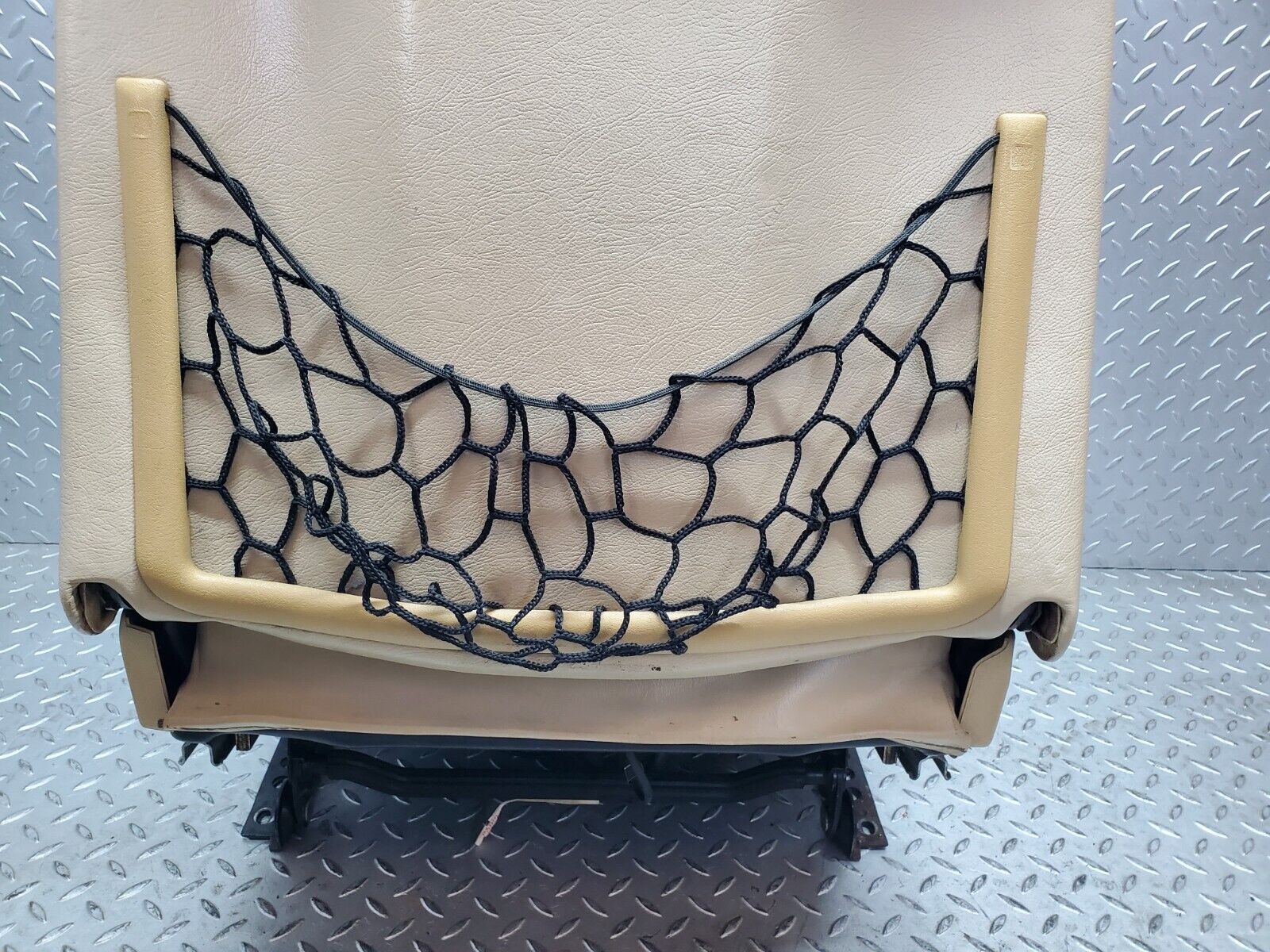 45868 Mercedes-Benz W126 420SE Front Right Electric Seat Leather Beige 1269102650