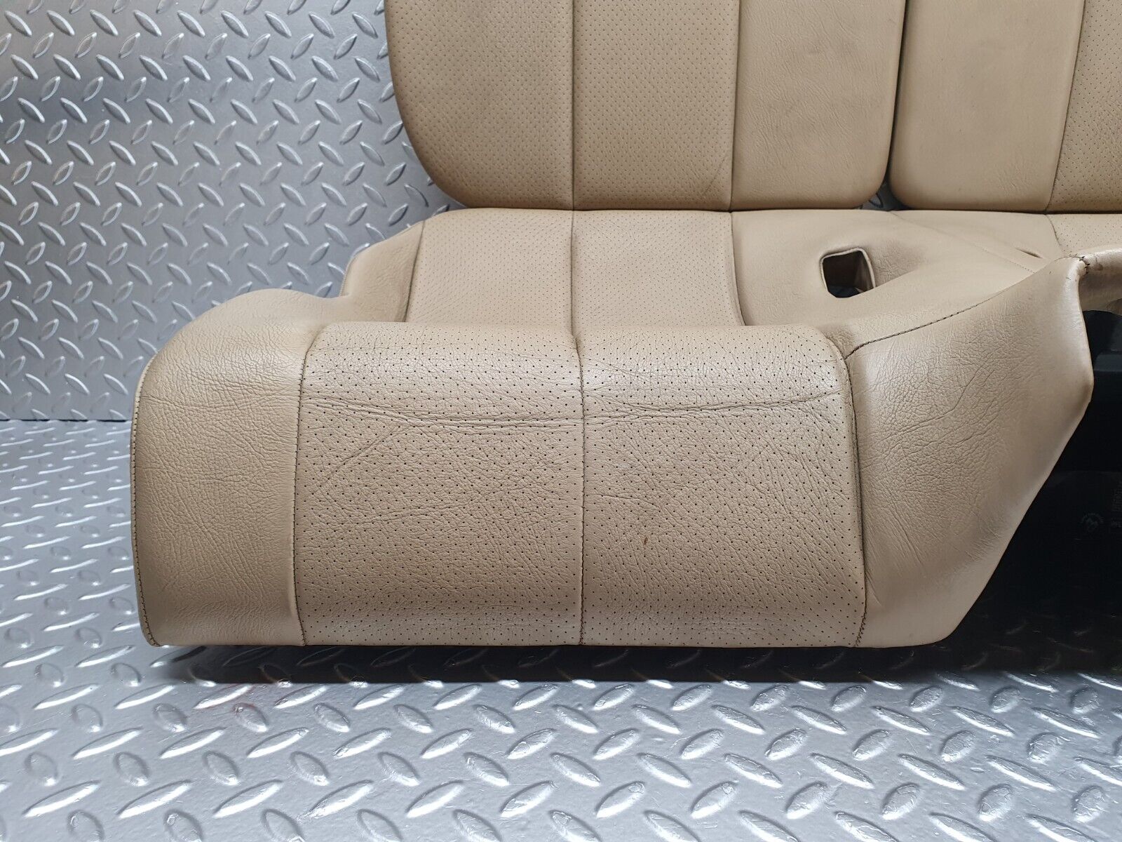 42418 Mercedes-Benz R129 320SL Coupe Rear Seat Beige Leather 1299220101 129920020