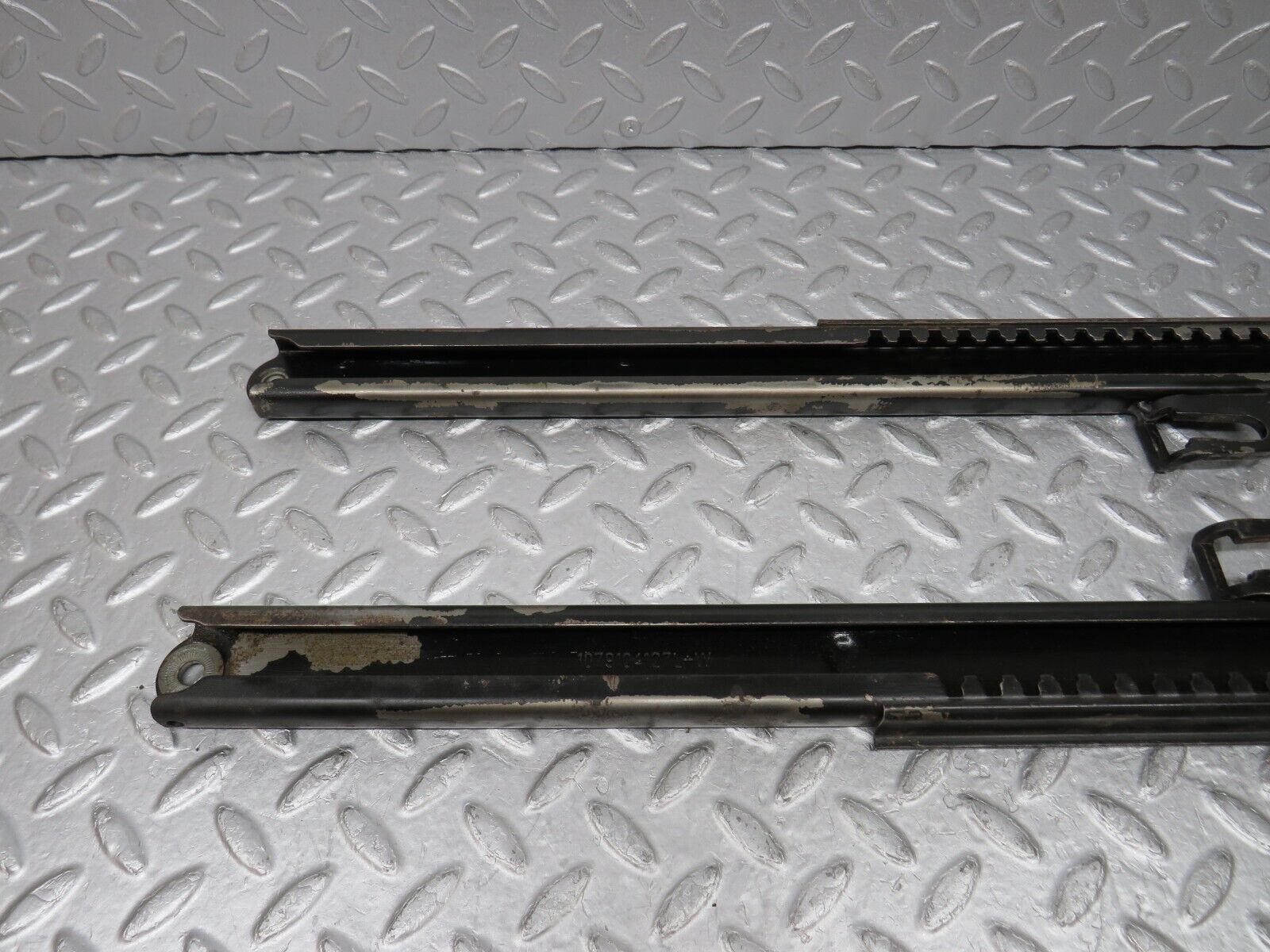 35627 Mercedes-Benz R107 280SL Front Seat Rail Pair 1079104127 1079104327