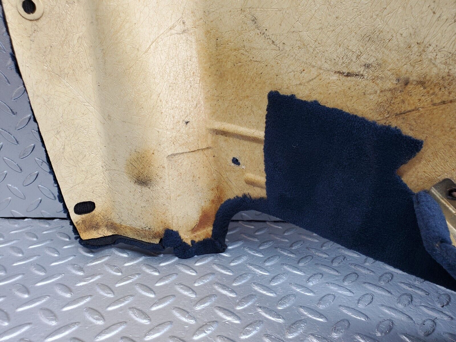 45114 Mercedes-Benz R129 300SL Coupe Rear Right Wall Carpet Blue