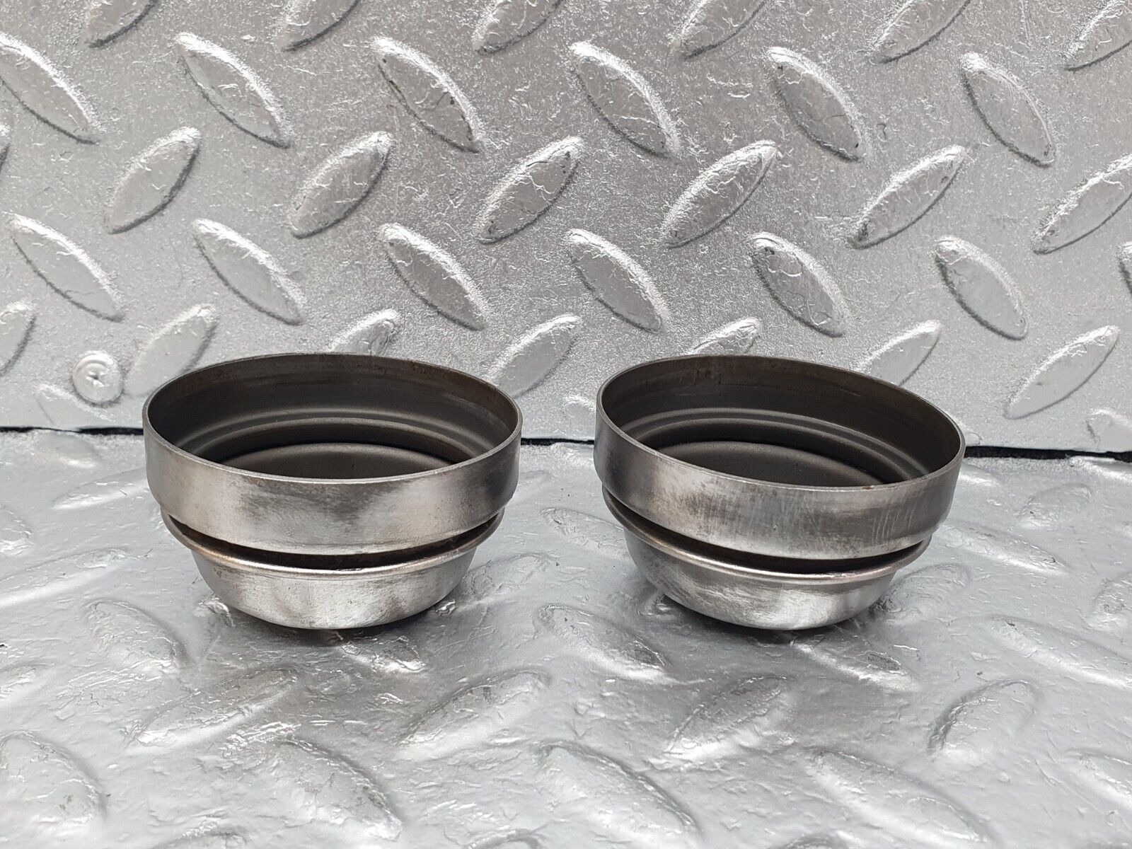 44044 Mercedes-Benz C123 230CE Coupe Wheel Hub Locking Cap