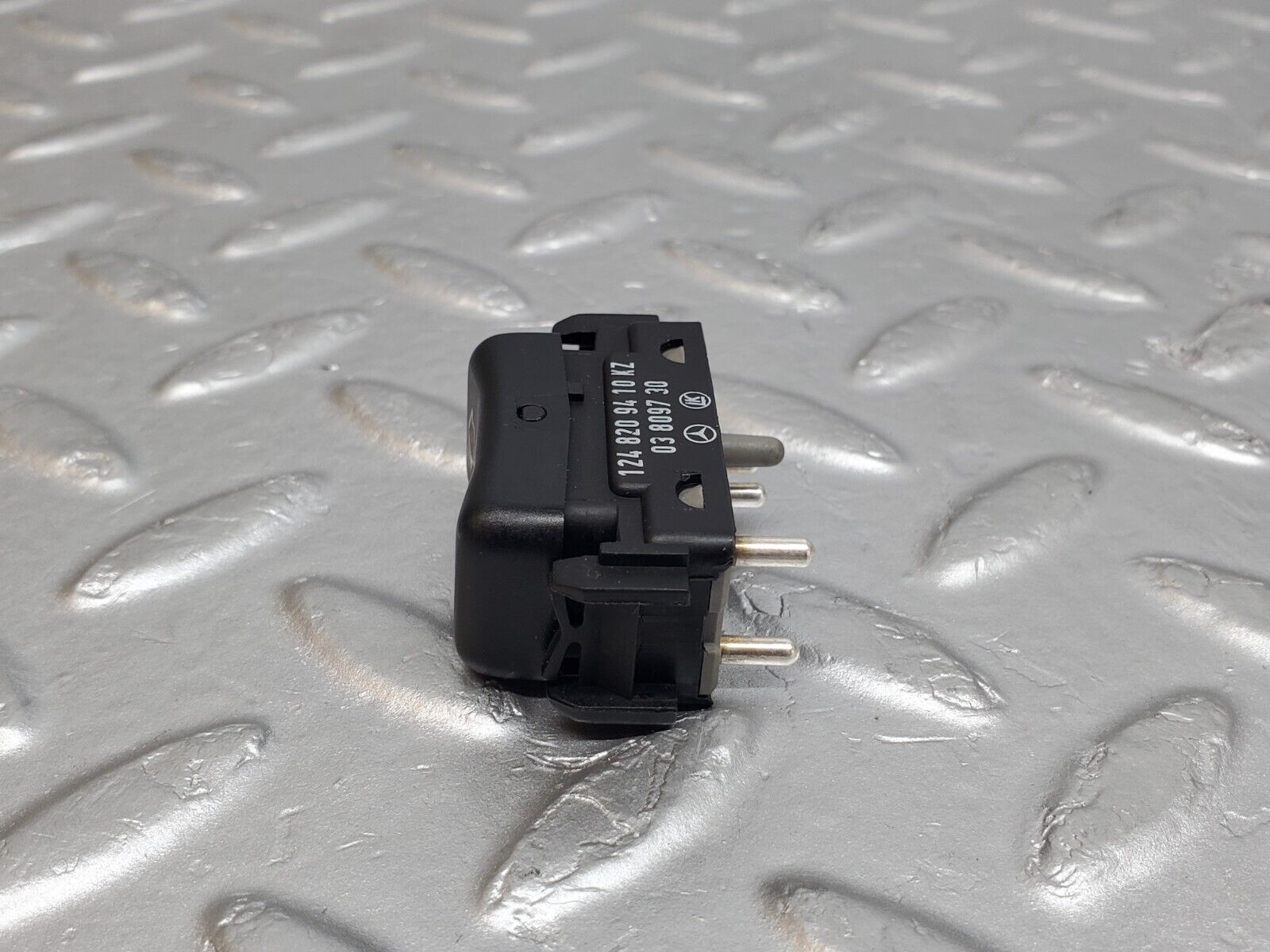 44713 Mercedes-Benz W124 220E Electric Window Switch Right Side 1248209410