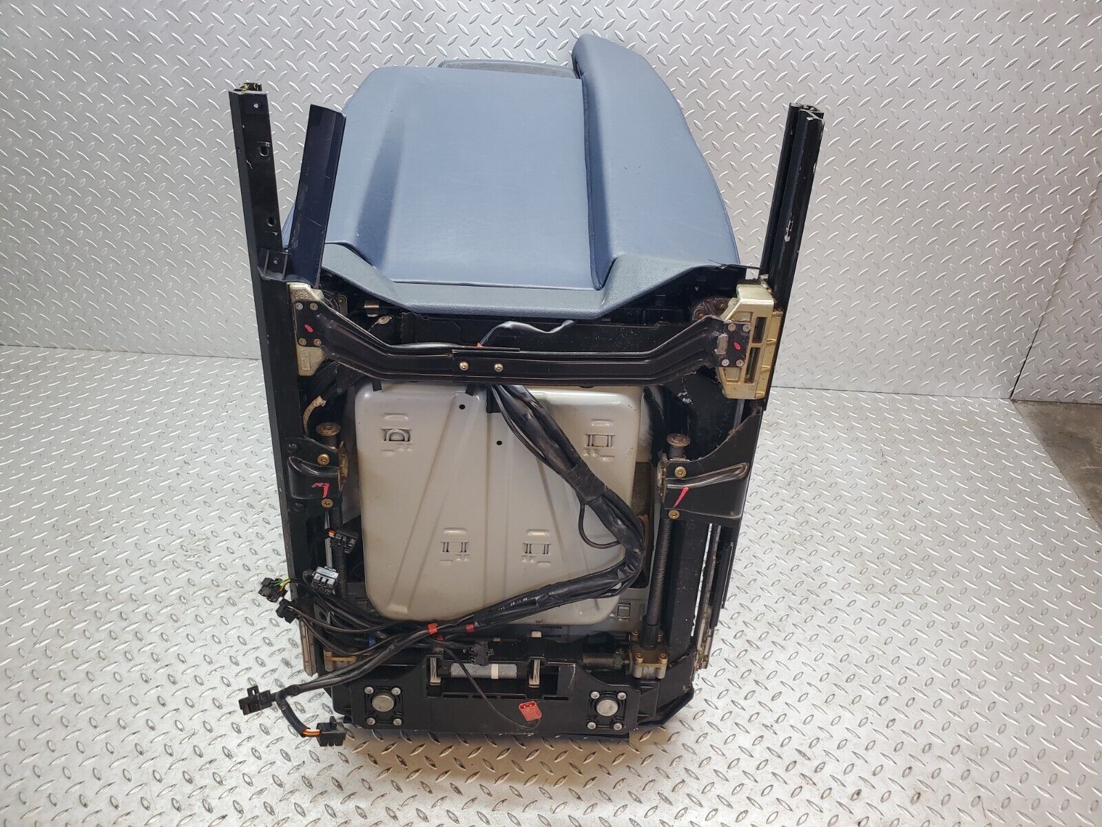 45168 Mercedes-Benz R129 300SL Coupe Electric Front Right Seat Leather Blue