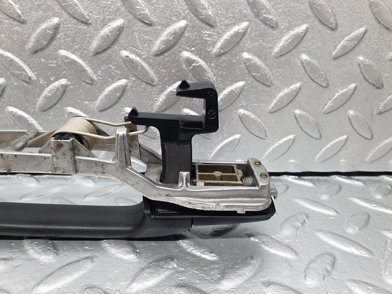 42781 Mercedes-Benz W201 190 2.0L Rear Left Door Exterior Handle