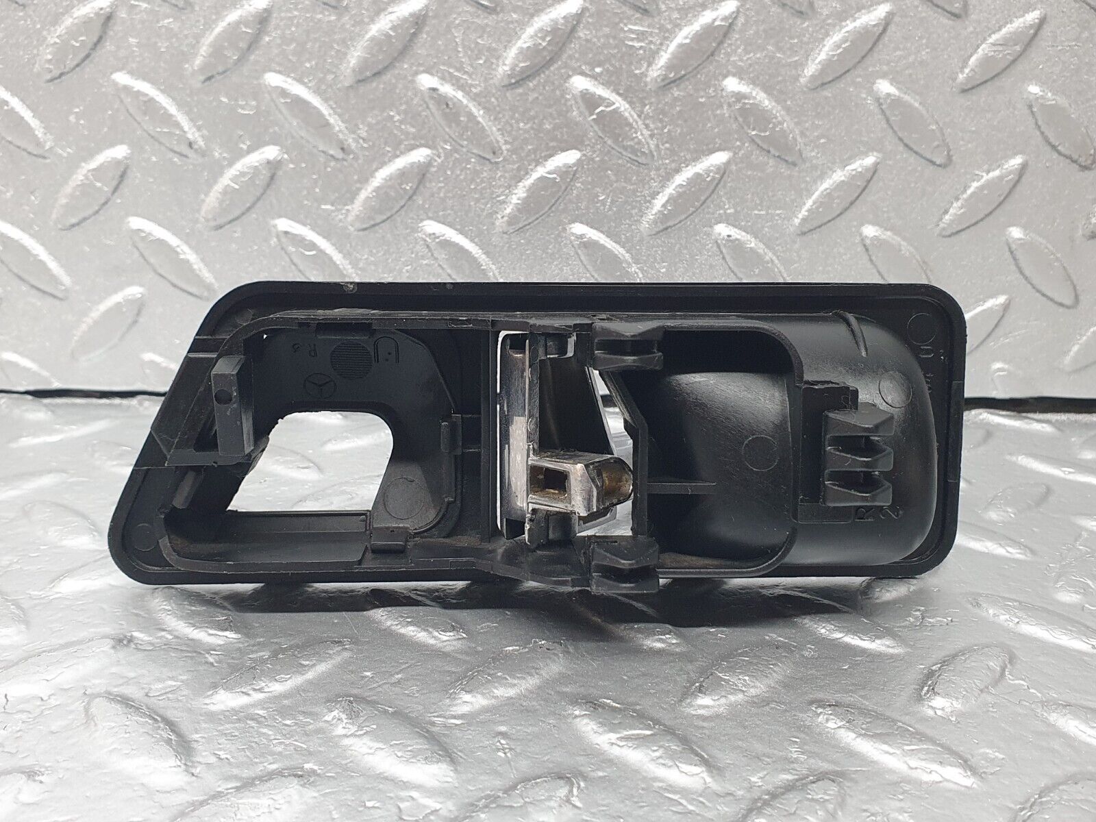 42776 Mercedes-Benz W201 190 2.0L Right Interior Door Handle 2017660264