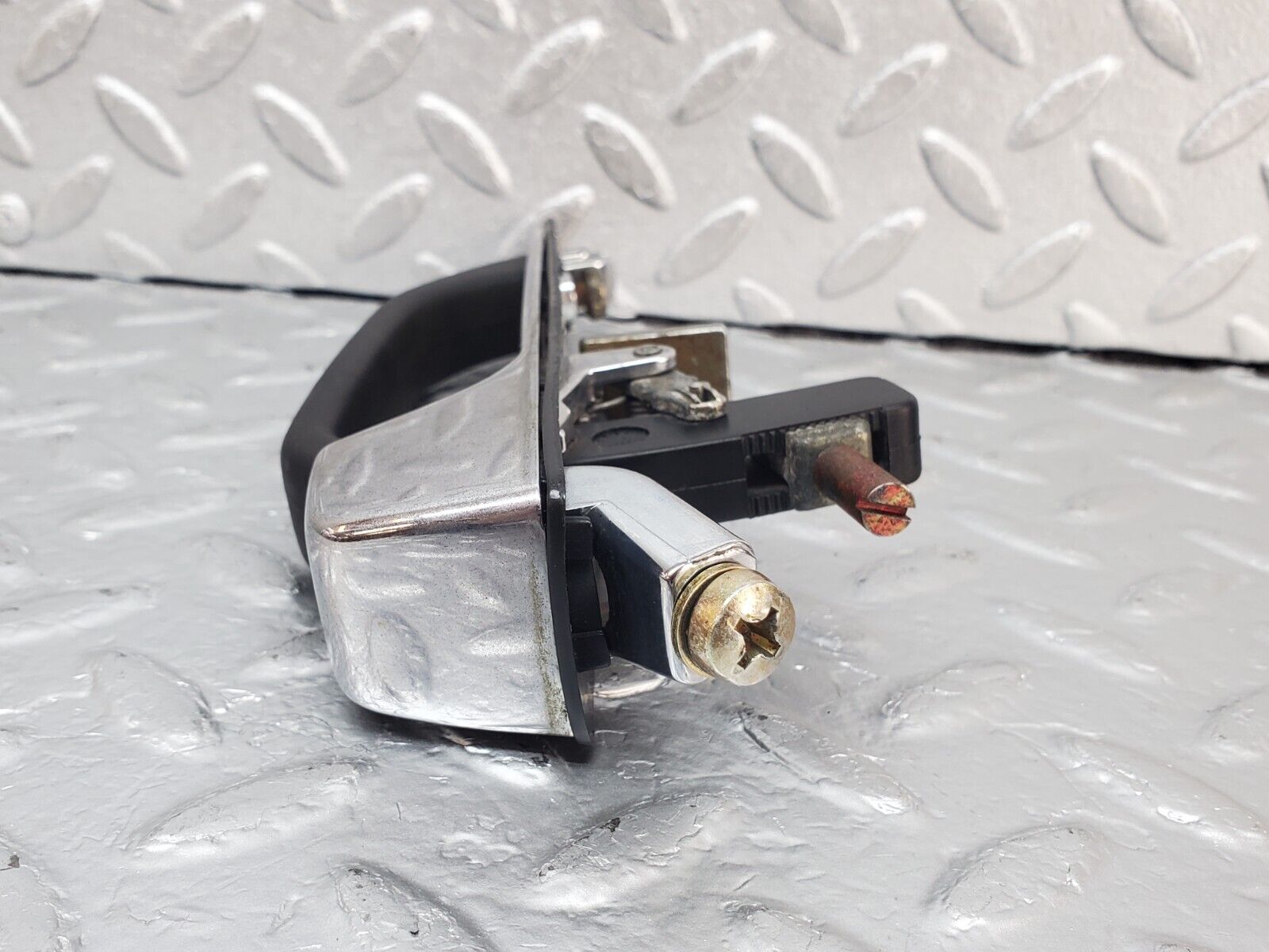 44394 Mercedes-Benz W123 280E Rear Left Exterior Door Handle 1237600359