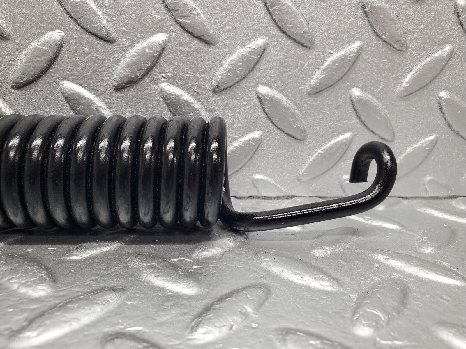 46832 Mercedes-Benz R129 320SL Coupe Bonnet Hinge Spring