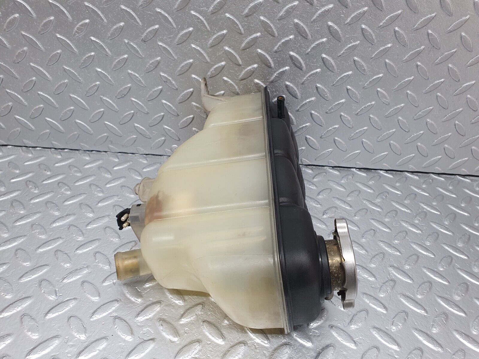 42010 Mercedes-Benz W202 C200 Coolant Reservoir Tank 2025000249 1245000406