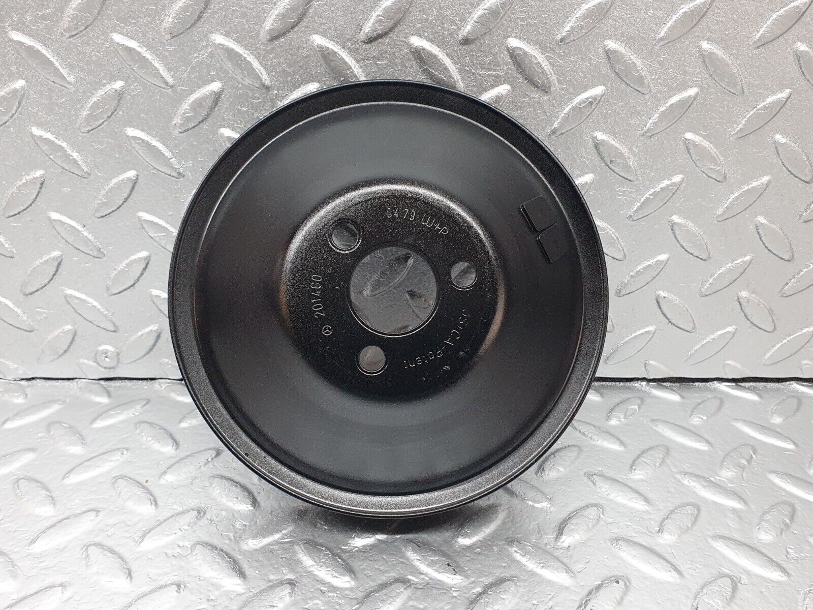 42822 Mercedes-Benz W201 190 2.0L Power Steering Pump Pulley 2014600479
