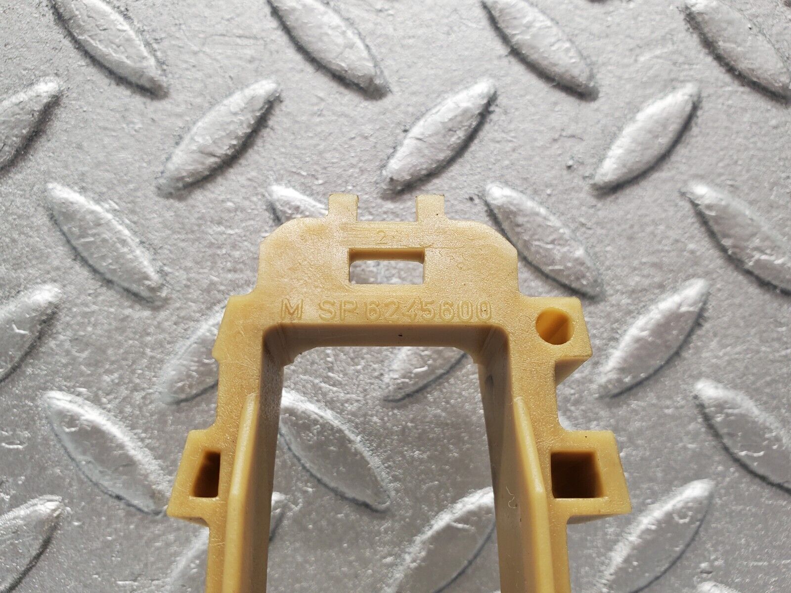 46301 Mercedes-Benz W124 280E Automatic Gearbox Support Bracket 722.433 2012770240 1232770840