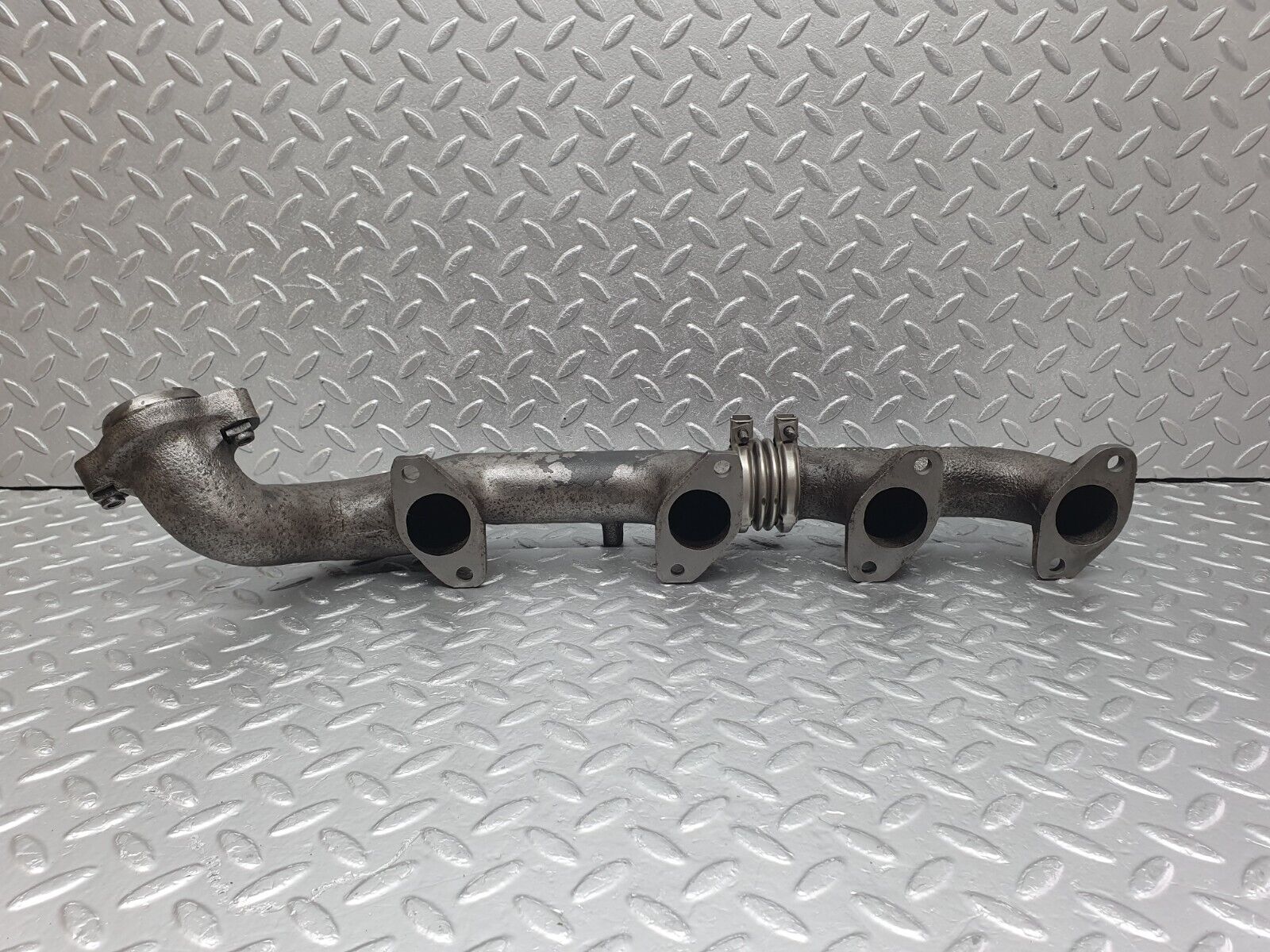43604 Mercedes-Benz C126 380SEC Coupe Exhaust Manifold Right Side 1161420702