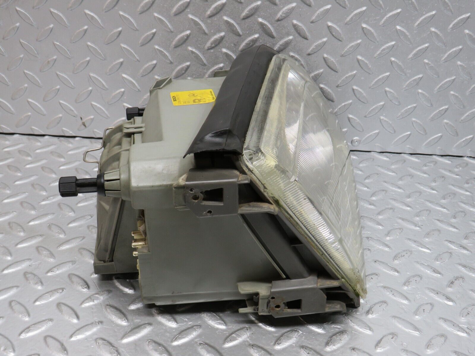 39629 Mercedes-Benz R129 320SL Headlight Bosch Right 0301090702 1298203861