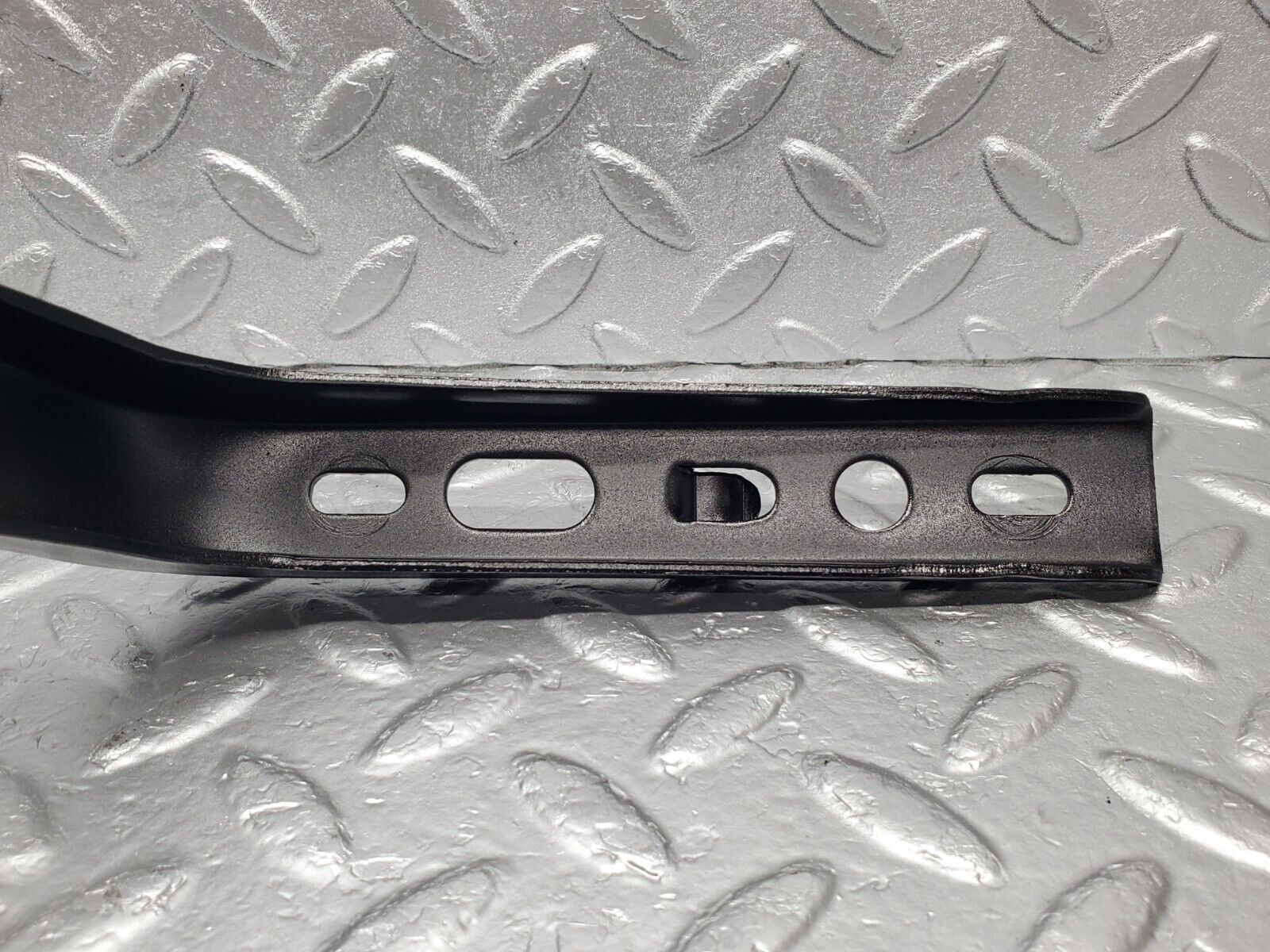 46640 Mercedes-Benz C123 280CE Coupe Trunk Lid Hinge Right Side 1237500287