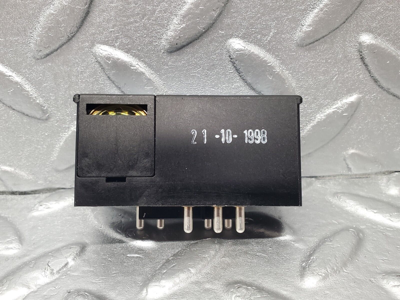 46826 Mercedes-Benz R129 320SL Coupe Seat Locking Relay Left 1298210047