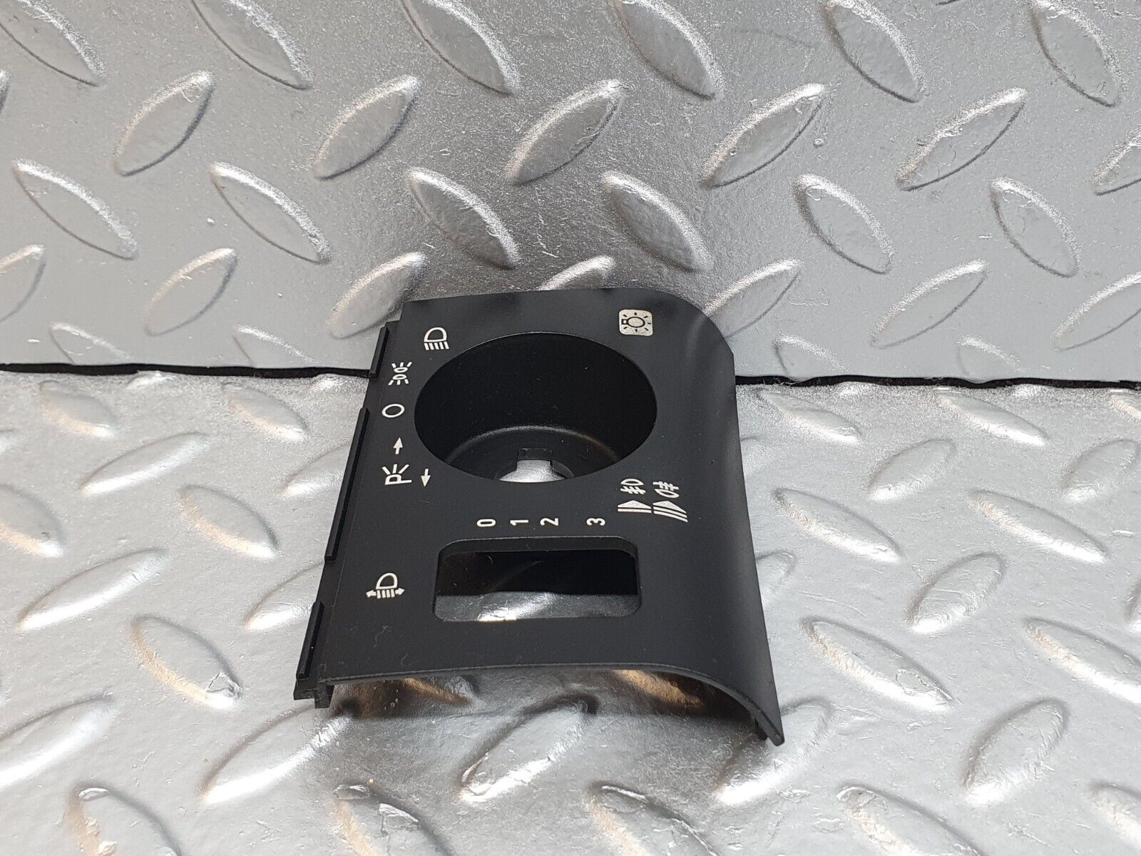 41977 Mercedes-Benz W202 C200 Headlight Switch Surround Cover 2026890380