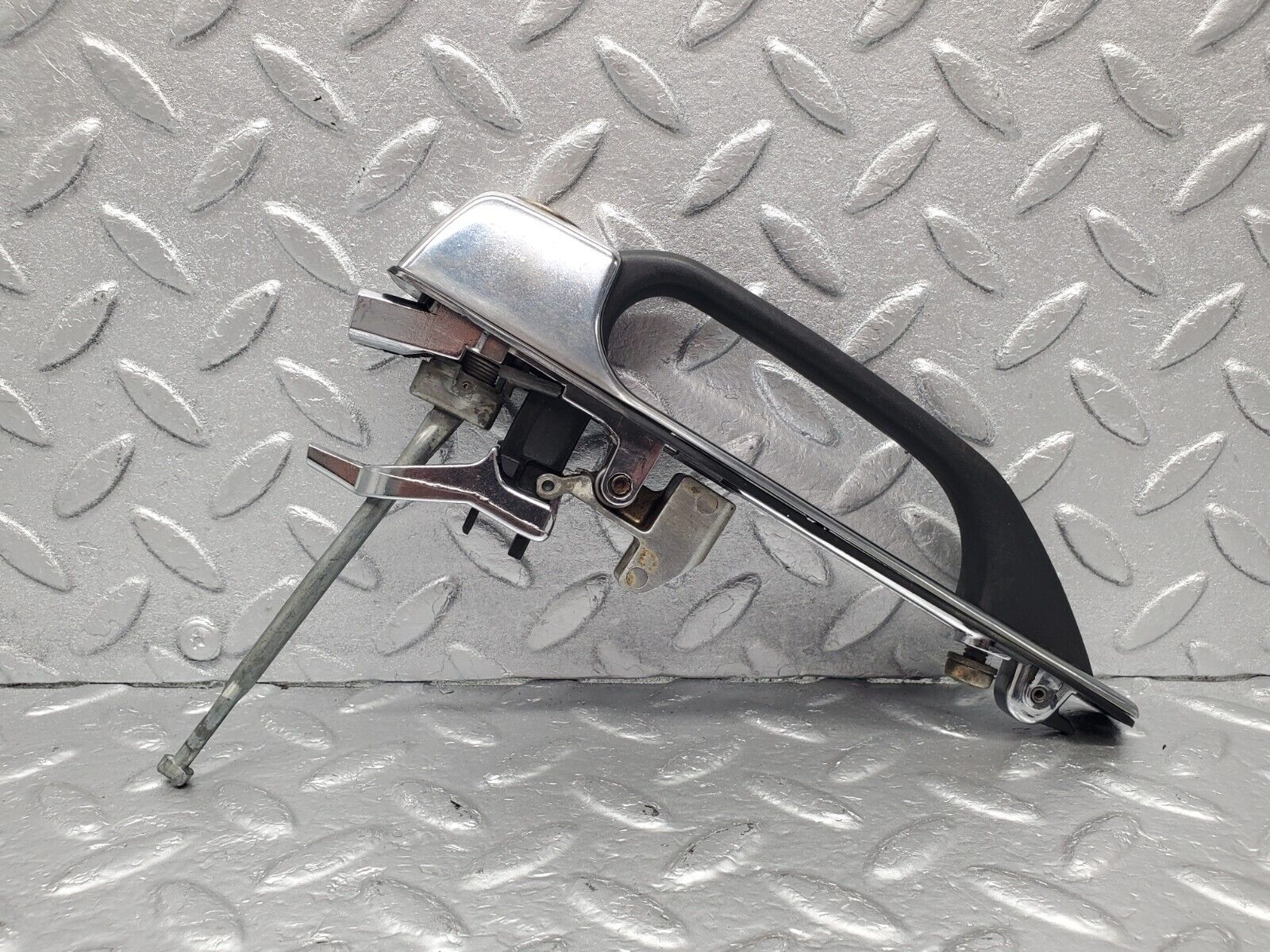 46384 Mercedes-Benz C123 280CE Coupe Right Door Exterior Handle No Key